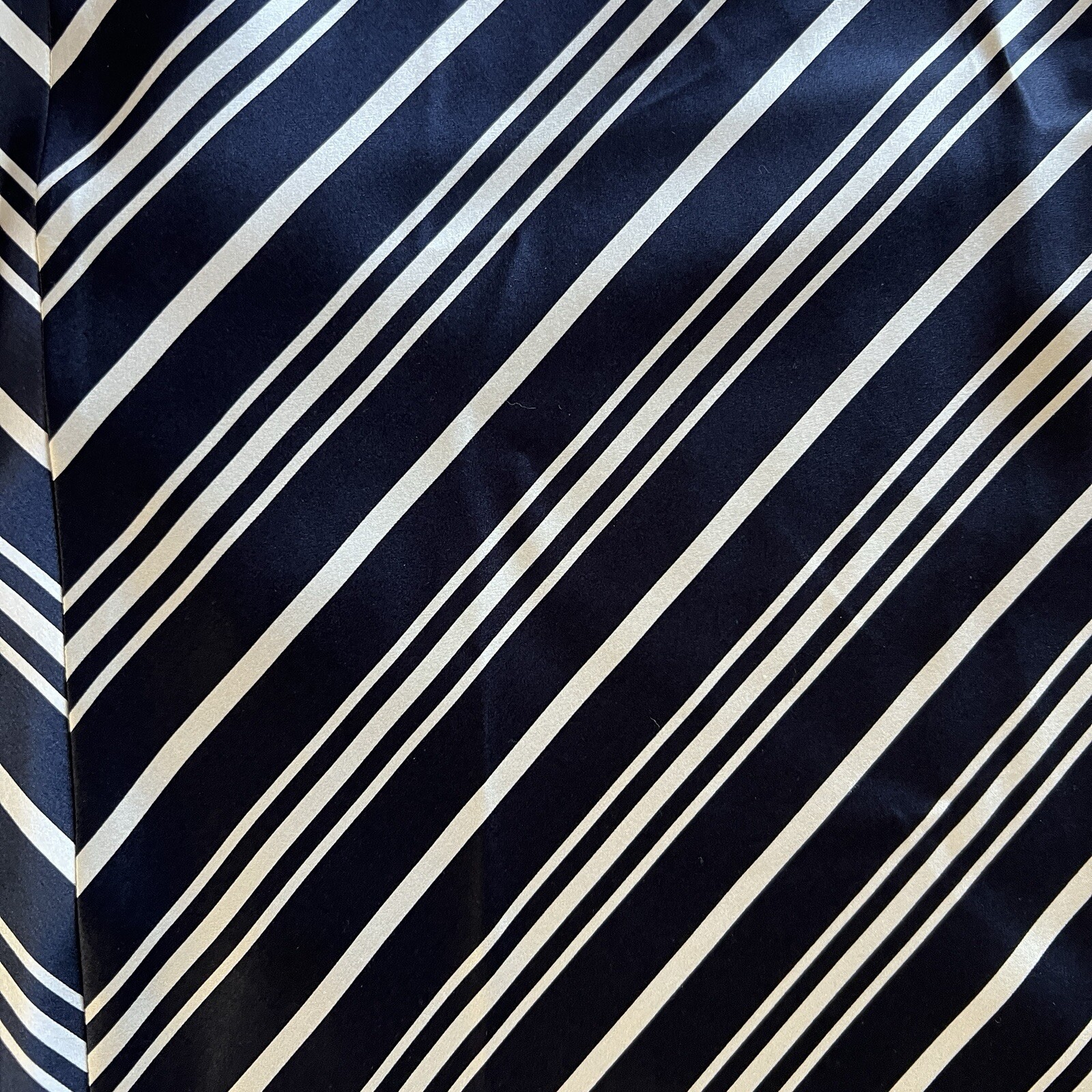 Pendleton Silk Chevron Stripe Pencil Skirt Size 10 Navy White Workwear