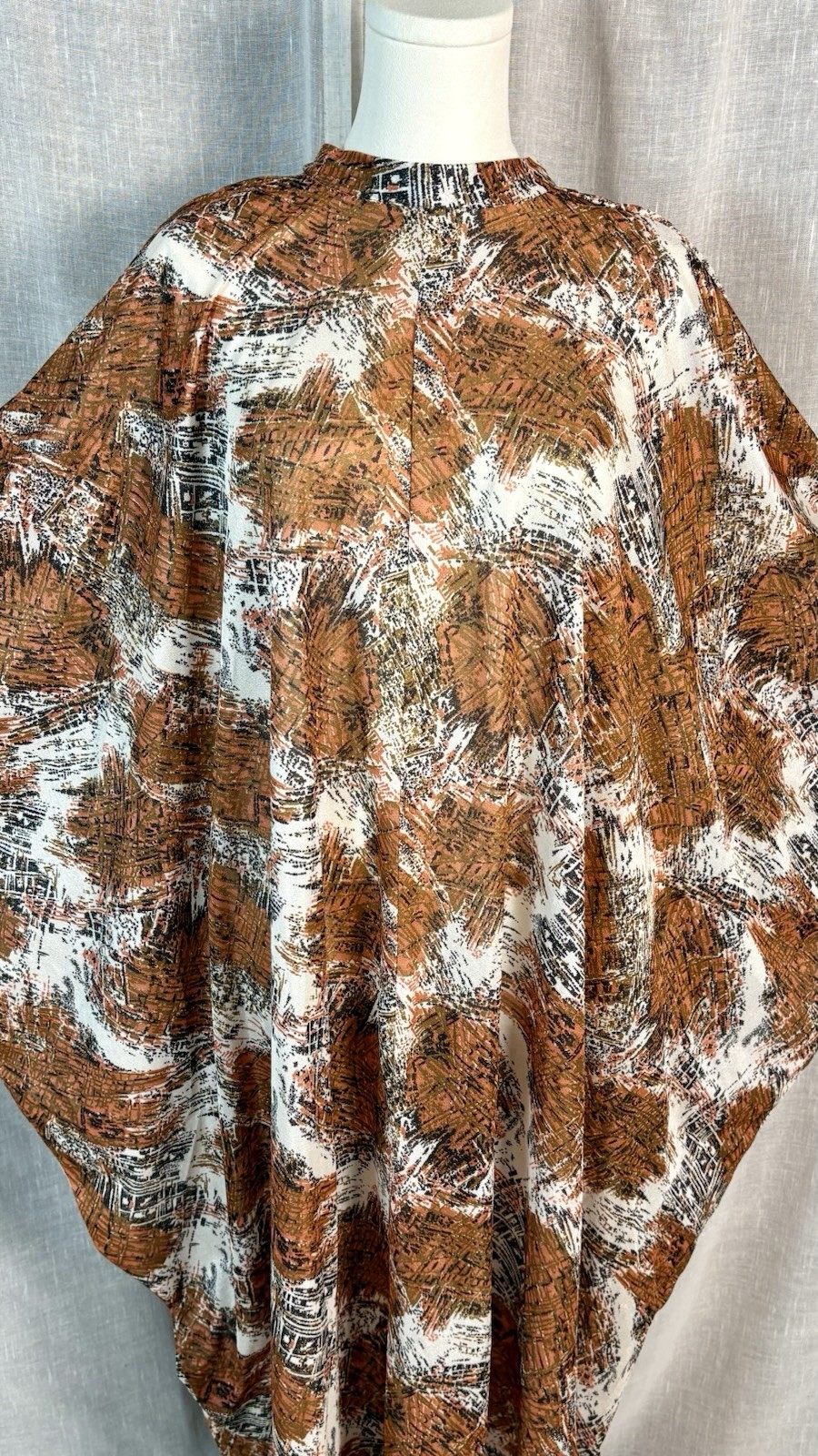 Vintage 1970&rsquo;s Caftan Kaftan Batwing Copper Tiki Hippie One Size
