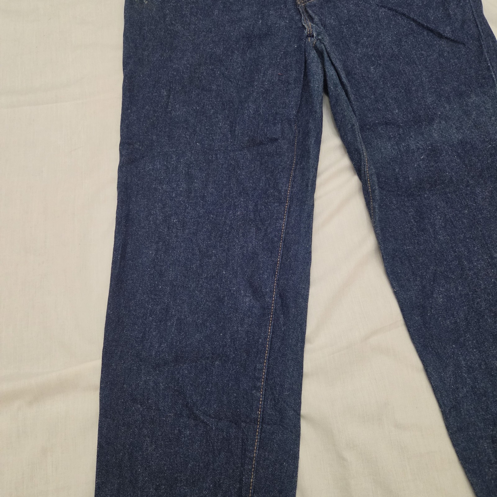 Vintage 80s/90s Levi’s 501 Button Fly Medium Wash Jeans Women’s 13 Made in USA