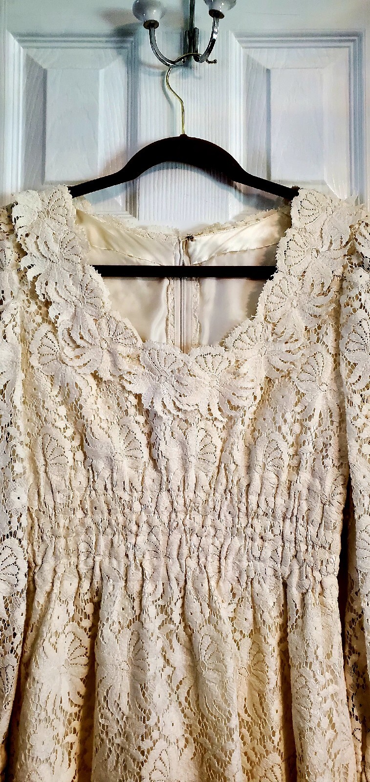 Vintage Ivory Cream Romantic Lace Elastic Waist Cuffs Custom Made Wedding Dress