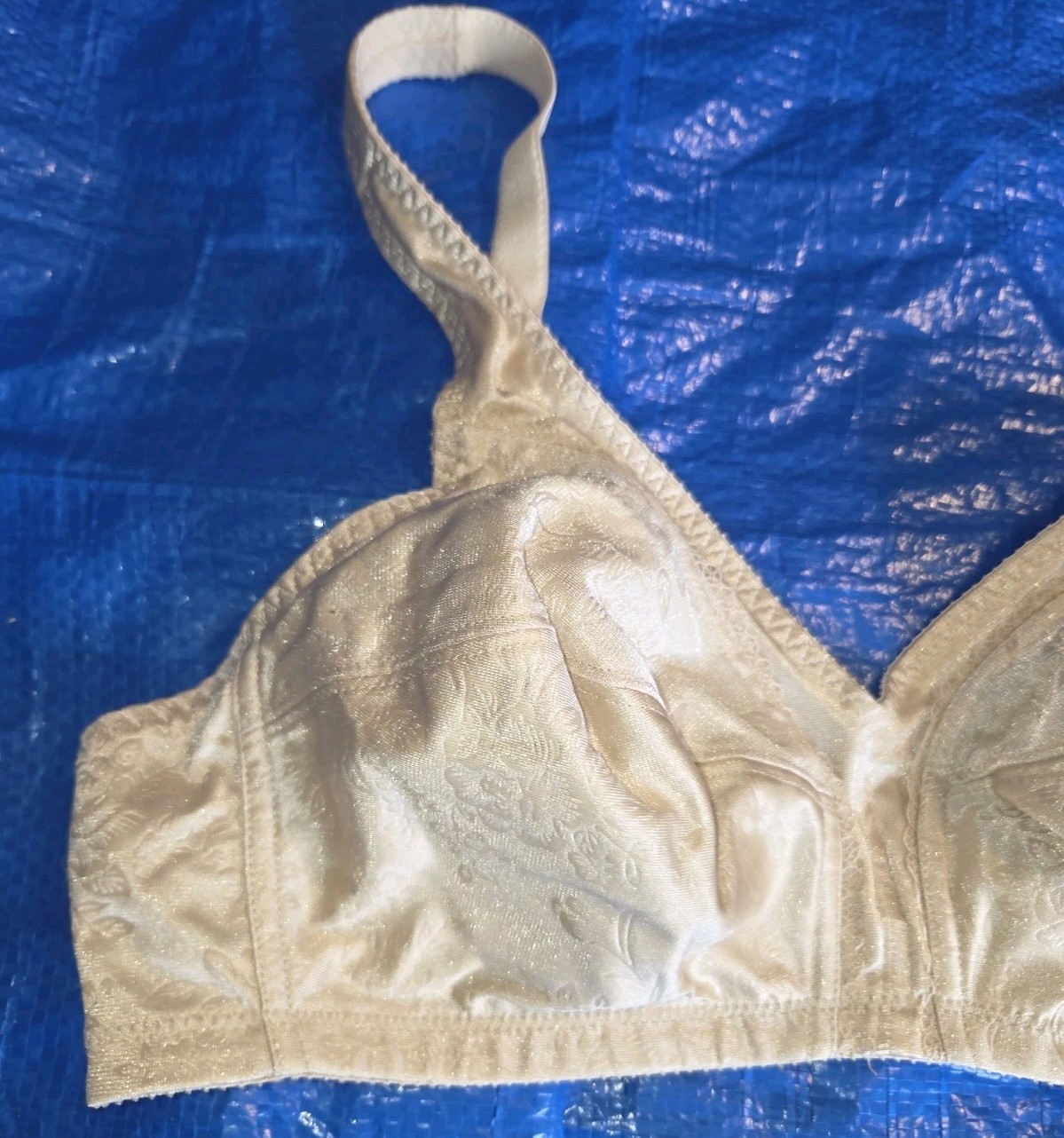 Vintage Simply Basic 38B womens classic BEIGE promo bra NEW WITH TAGS