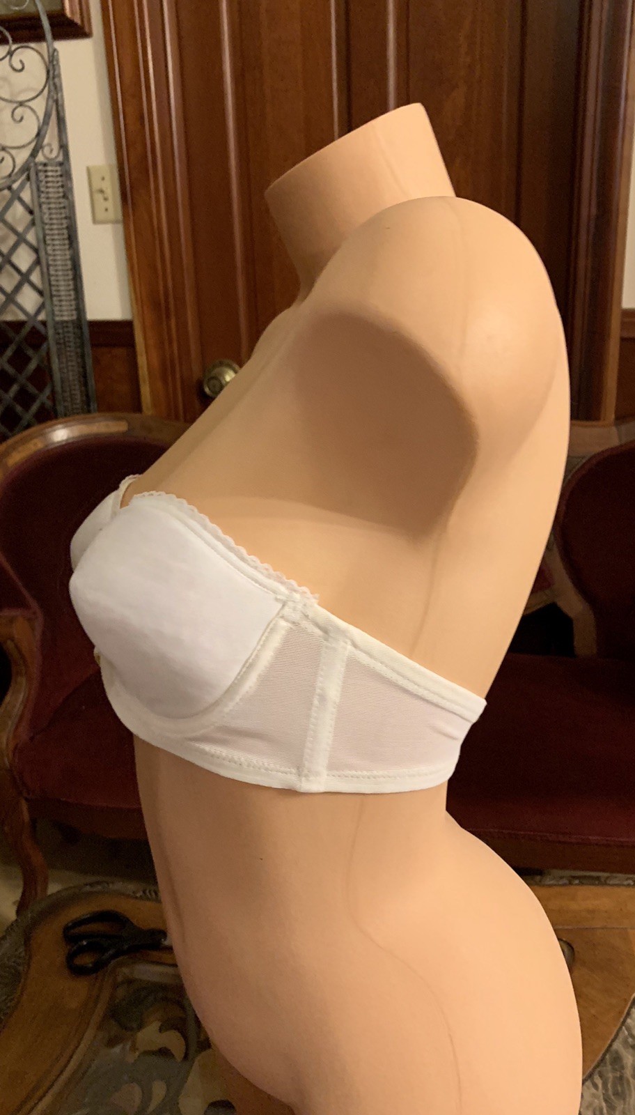 Vintage Strapless Bra White Underwire Seamless Nylon Lycra Spandex 1970s NEW 32C