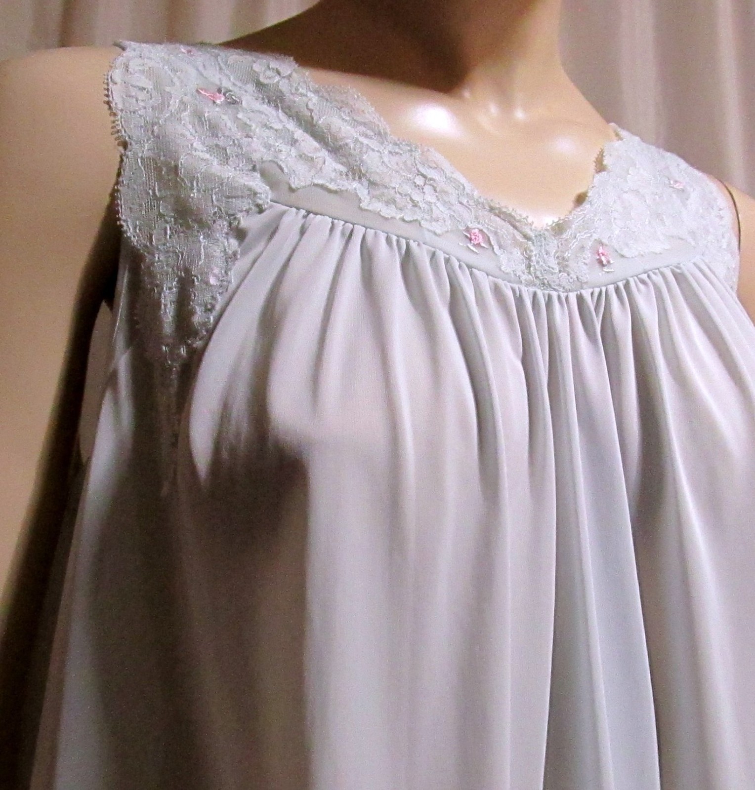 VTG Shadowline Peignoir Silky Nylon & Lace Trim Nightgown sizeSmall Blue USA
