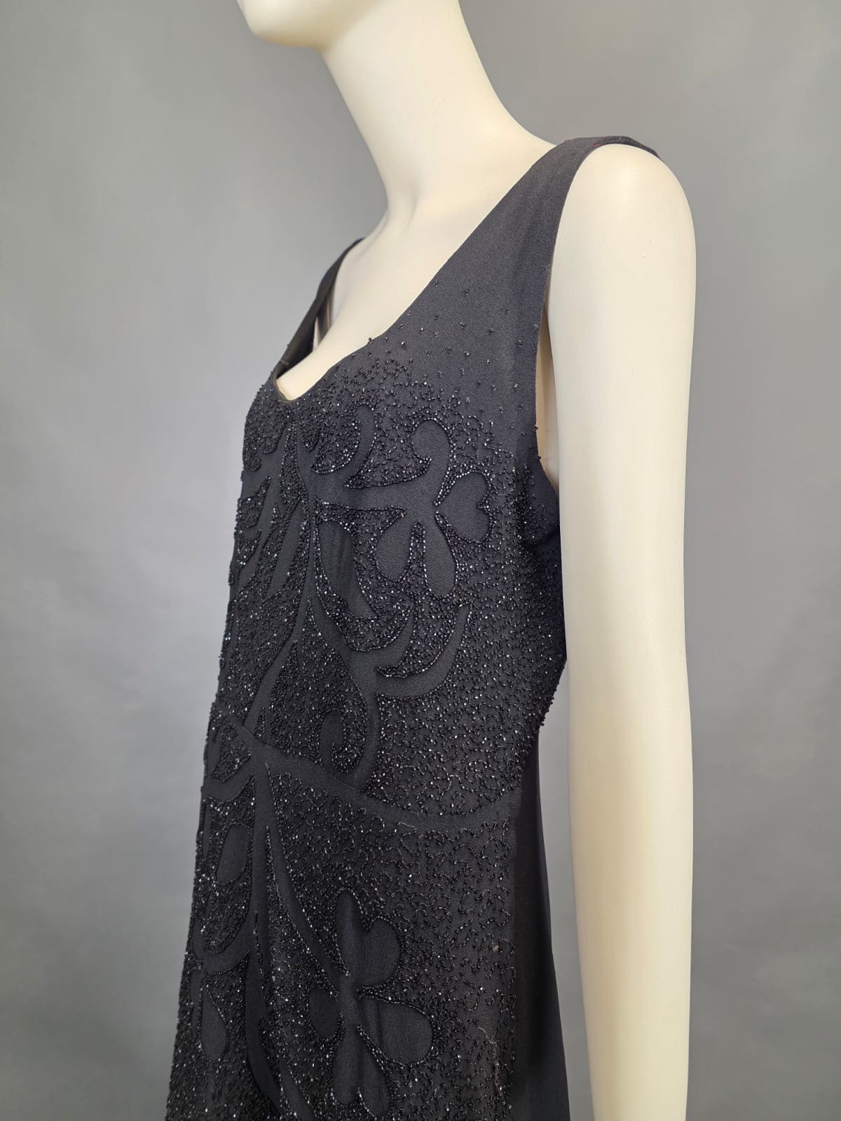 VINTAGE 1940’S FLORAL + VINE PATTERN BEADED CREPE DRESS BY MILGRIM