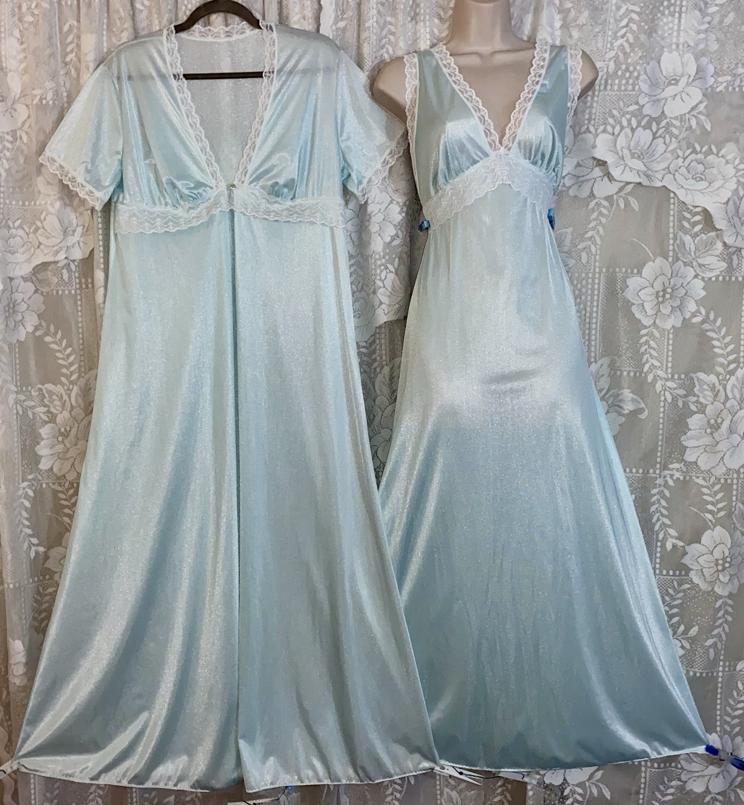 VTG L+ Seafoam Silky Soft NYLON Peignoir Robe Nightgown Negligee Gown w Lace Set