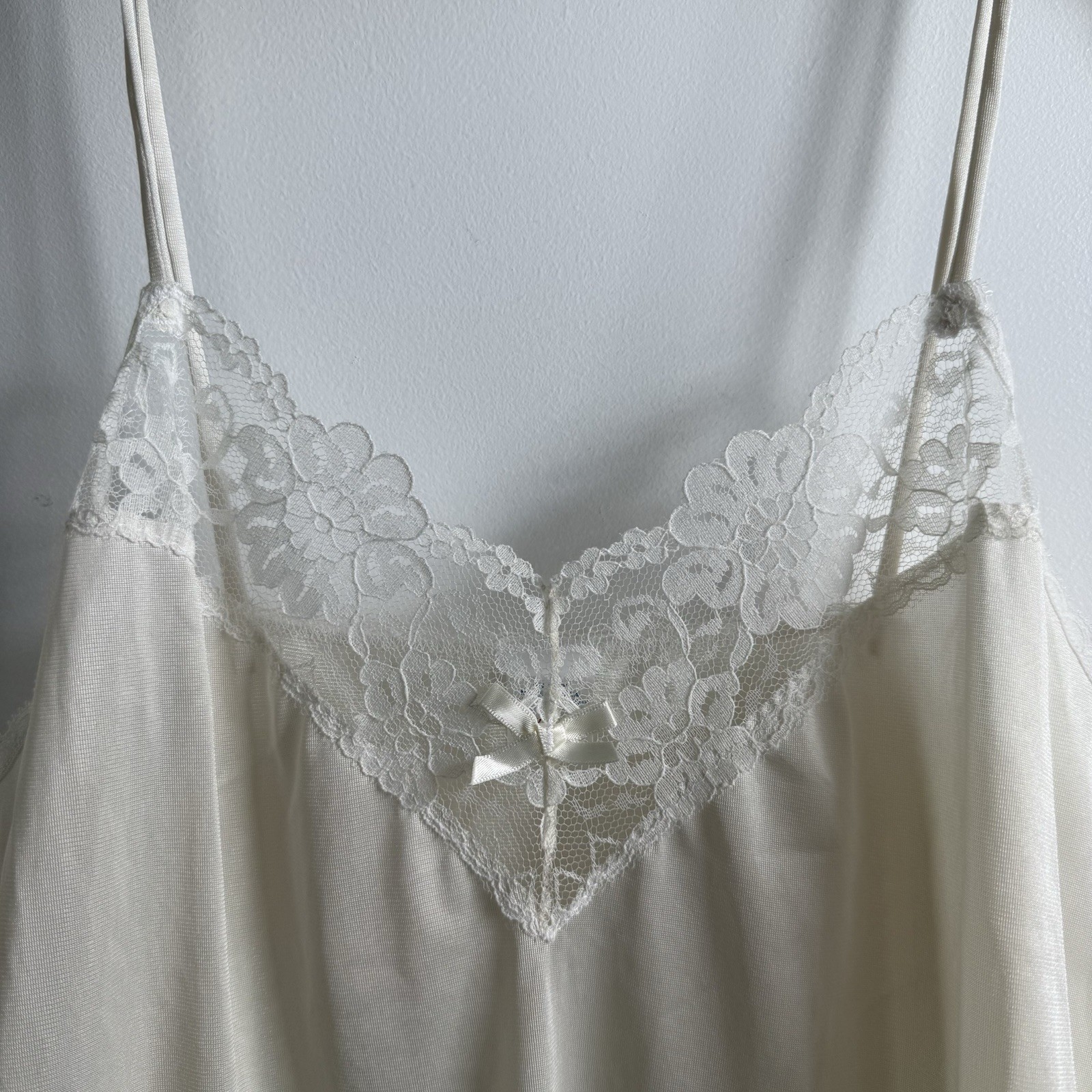 Vintage 70s/80s Ivory Lace Trim Satin Camisole Top Size M Sleep Fairy Angelic