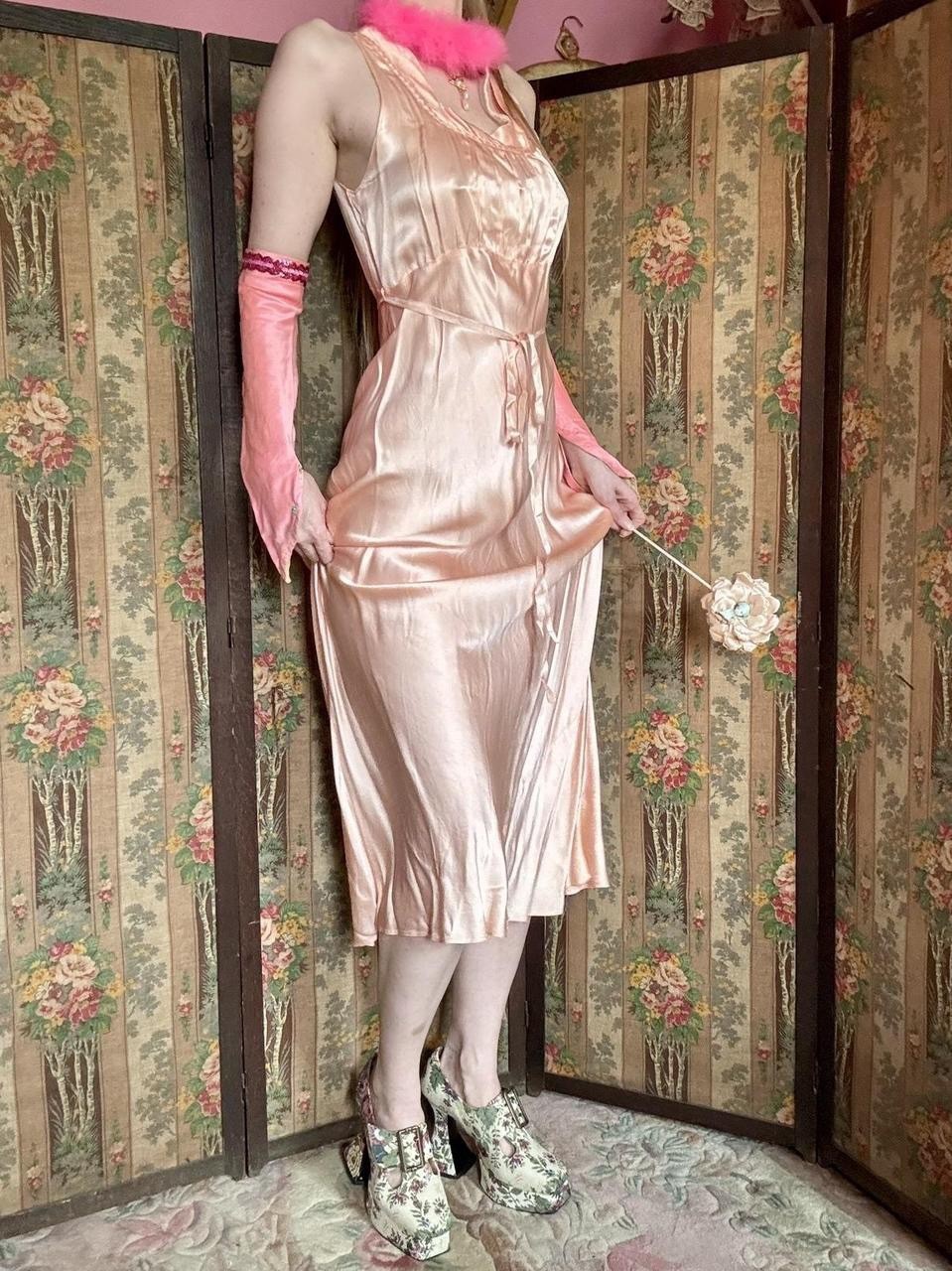 1930s/40s Bias-Cut Silk Or Rayon Satin Peach Slip Dress, Size L-XL