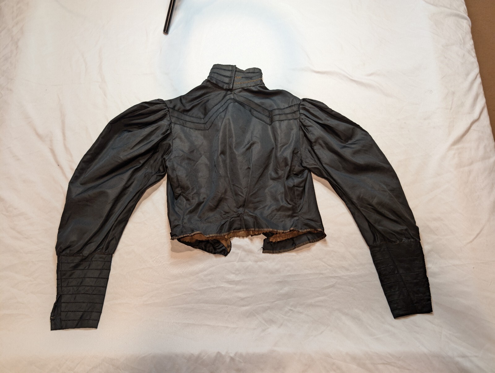 AUTHENTIC! Late 1800s Black Silk Taffeta Bodice VICTORIAN Antique Balloon Sleeve