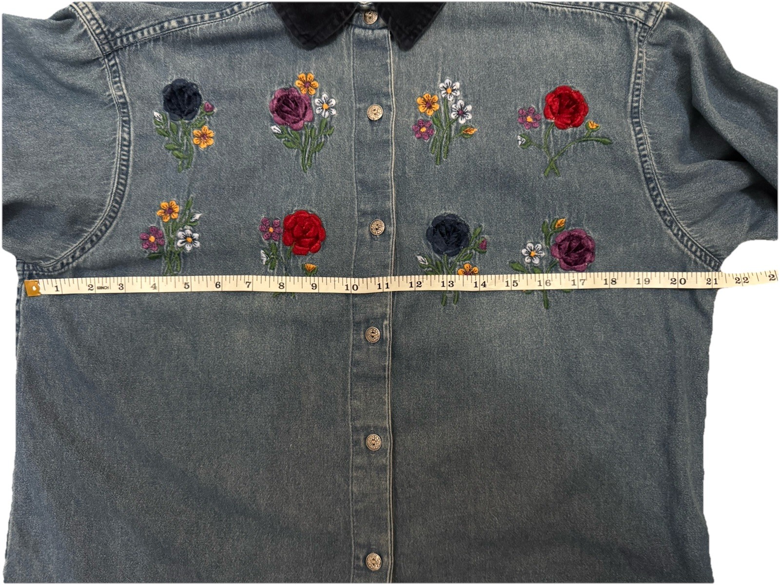 Vintage Oak Hill Denim Button-Down whimsical with Embroidered fairy print – Blue