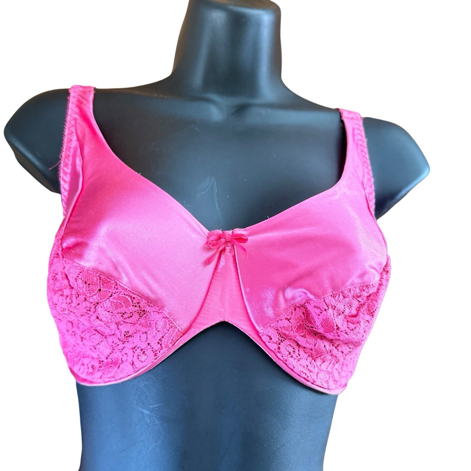 Vtg Maidenform Rendezvous Bra 34DD Shiny Satin Second Skin Lace Underwire ILGWU