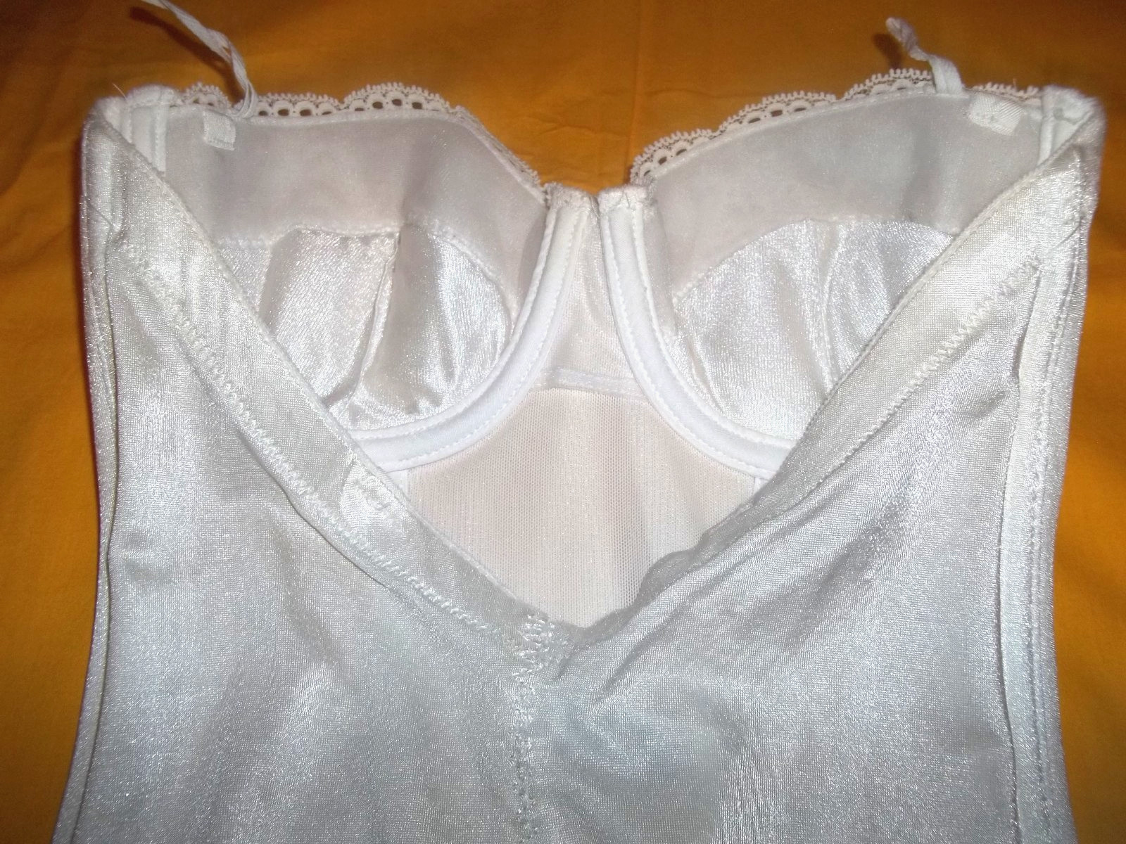 Vtg Maidenform Flexees 5869 All in One Girdle Second Skin Shaper Bodysuit sz 34B