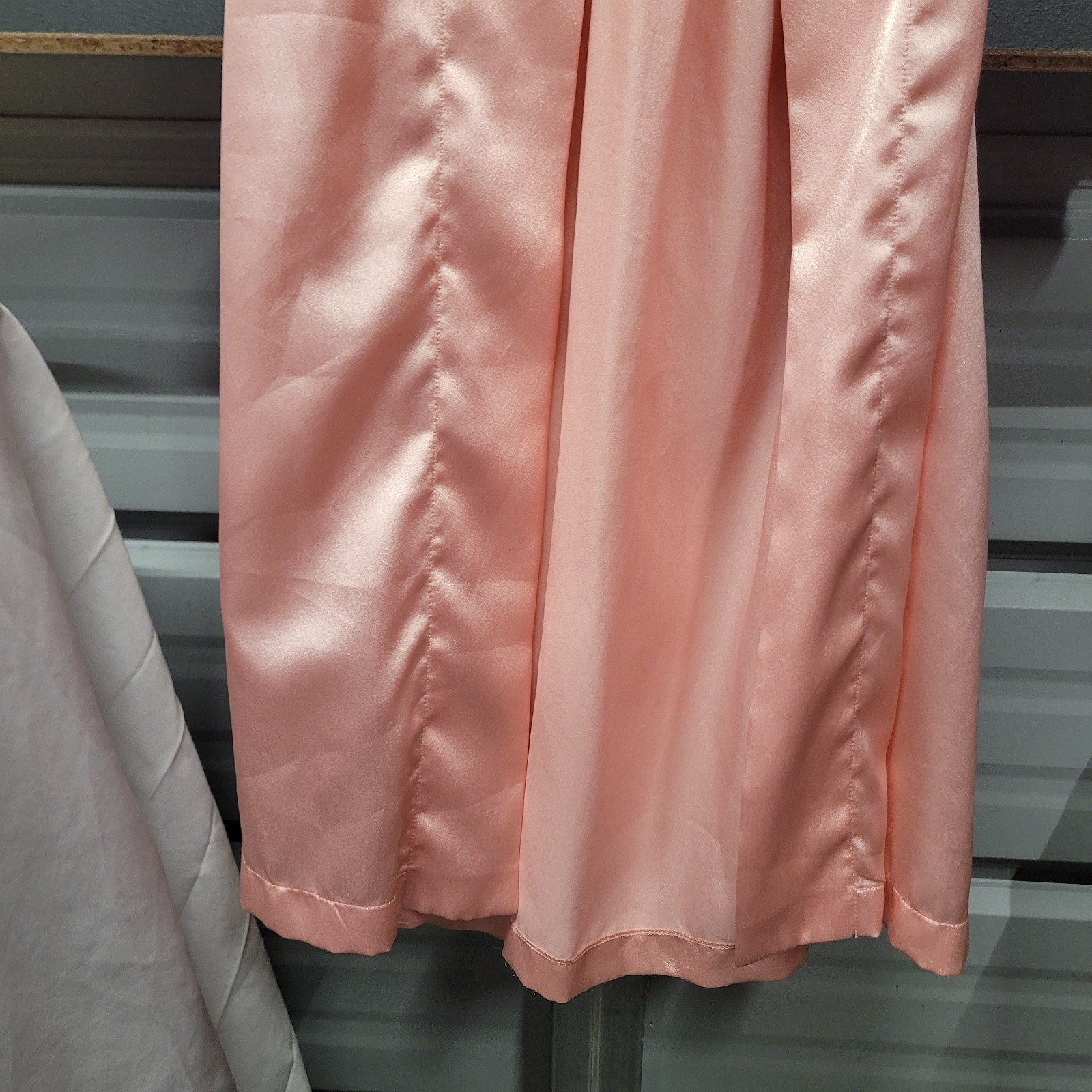 Vintage Valentino Intimo Satin Robe – Pink Lace Trim – 1970s/80s USA Made SZ MED