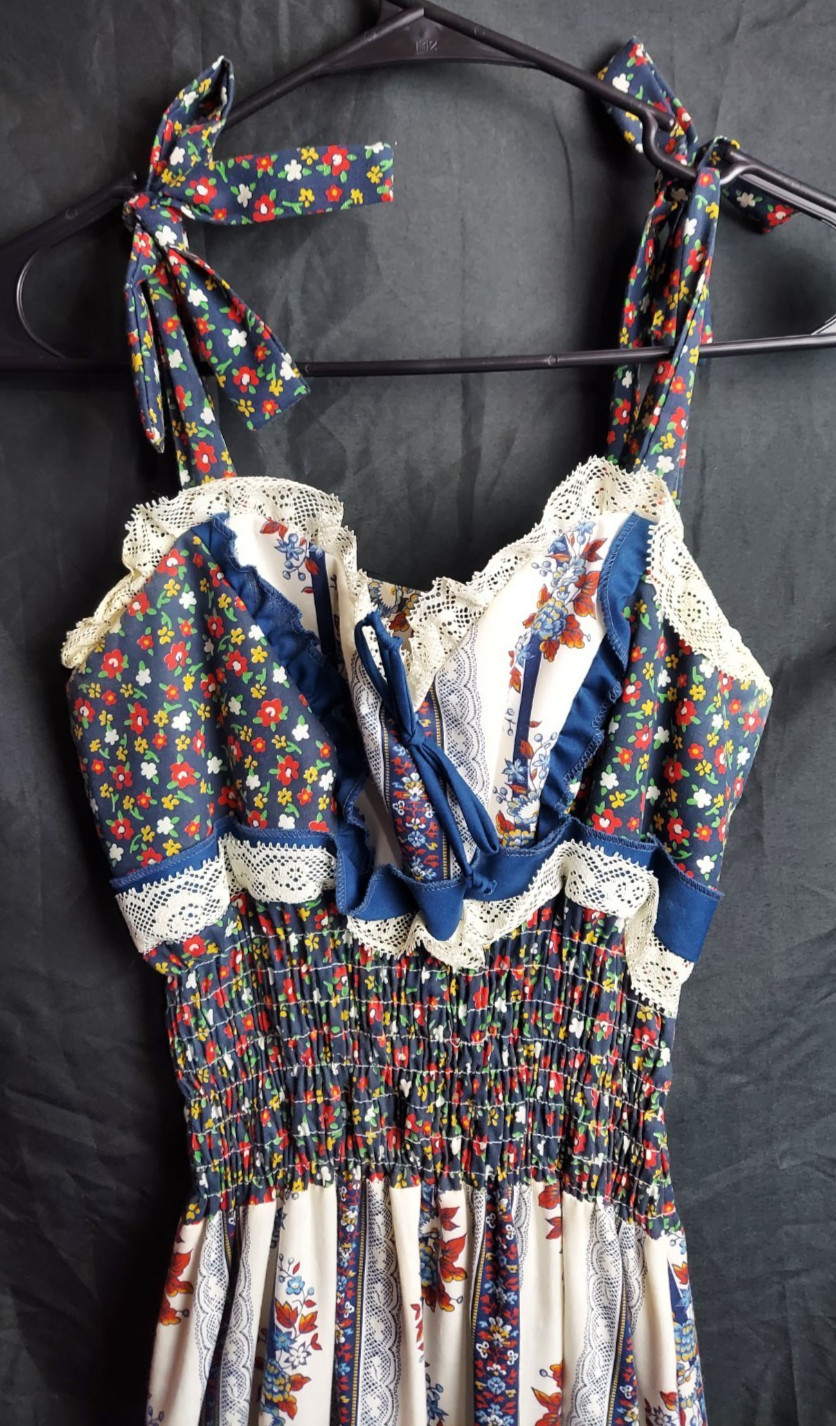 1970&rsquo;s Da AlCa Lacey Ruffled Floral Cottagecore Dress Size 9-10