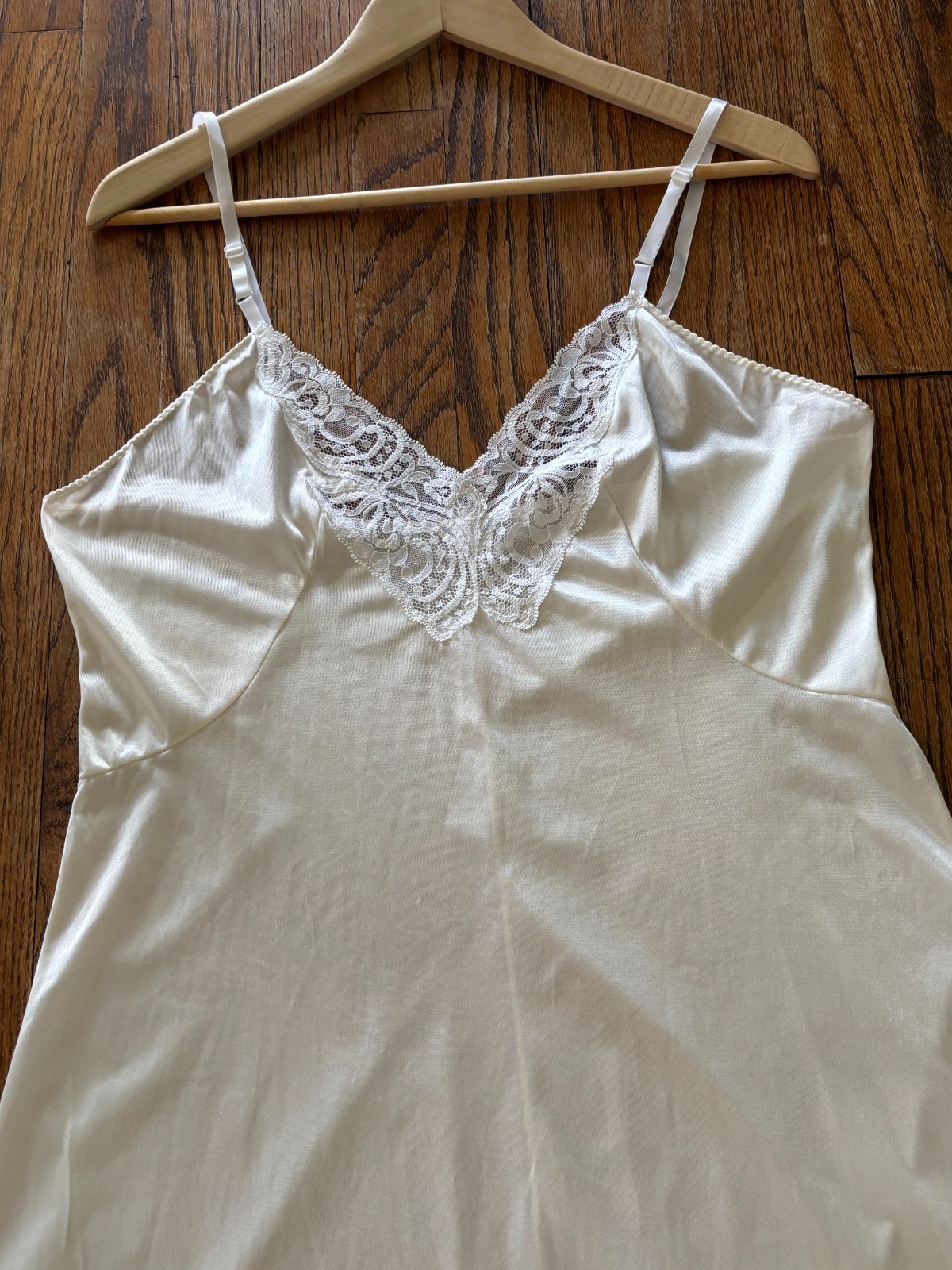 Vintage Adonna Ivory Cream Lingerie Short Chemise Slip Dress Nylon Made USA 40