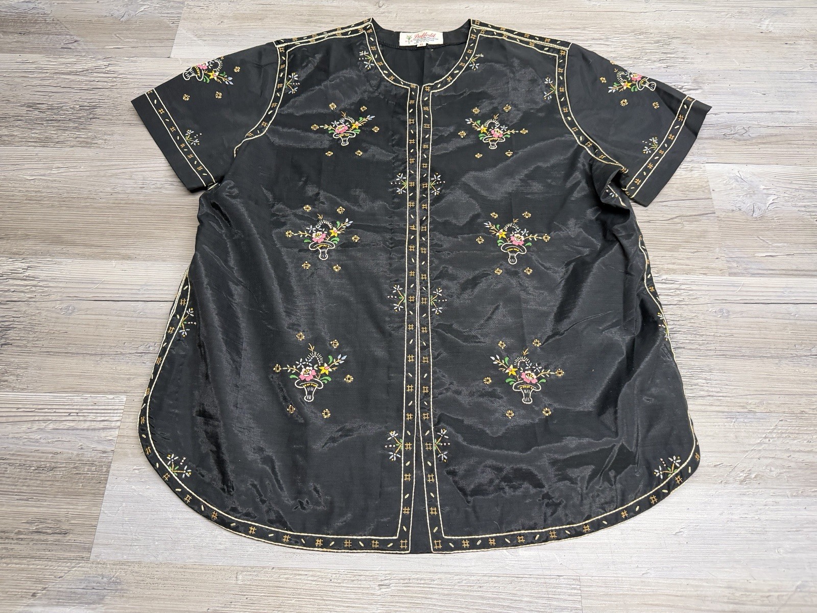 Vintage Daffodil Hand Embroidered Black Floral Tunic Top Chinoiserie Boho XL