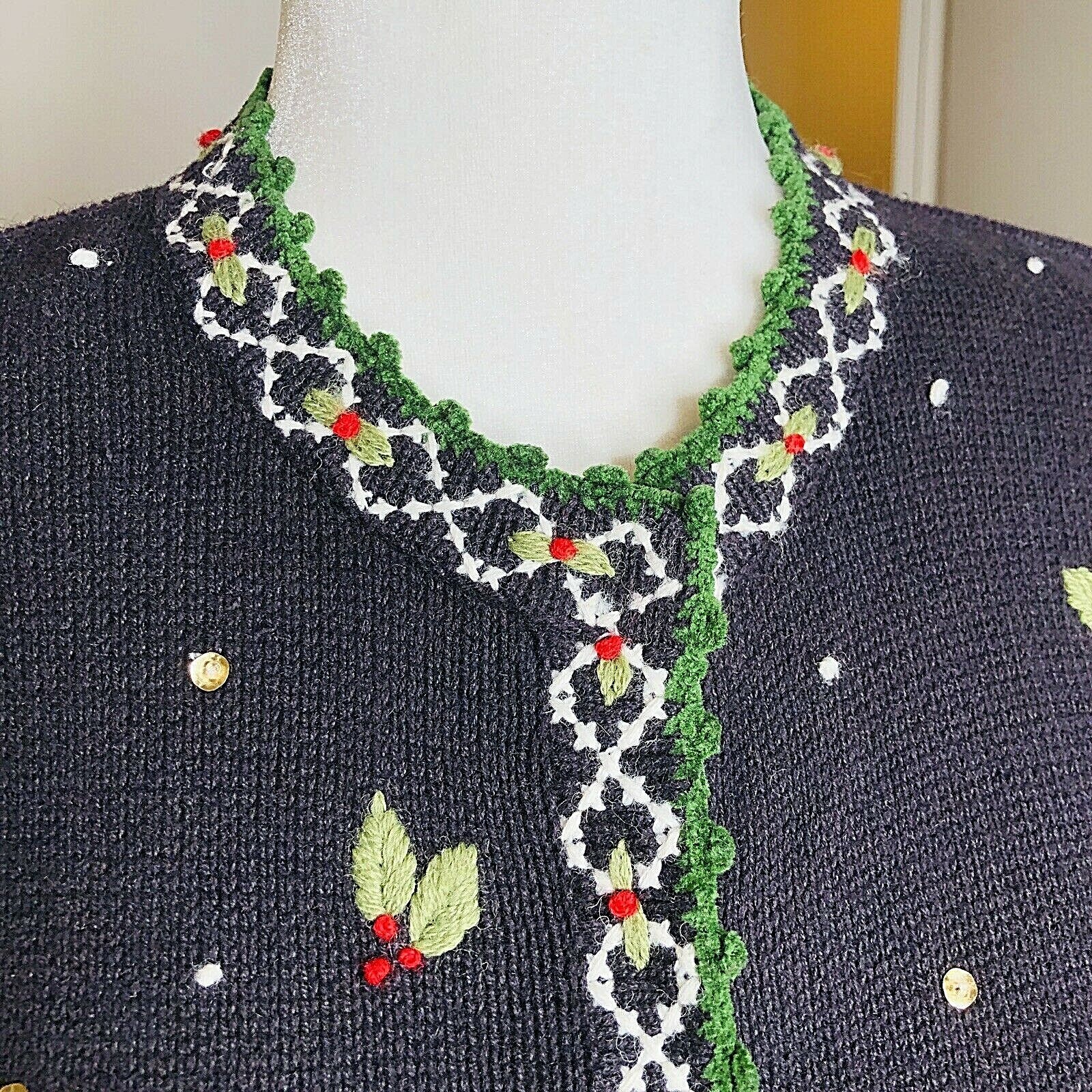 Vintage Christmas Reference Point Sweater Size S Snap Closure Poinsettia Holly