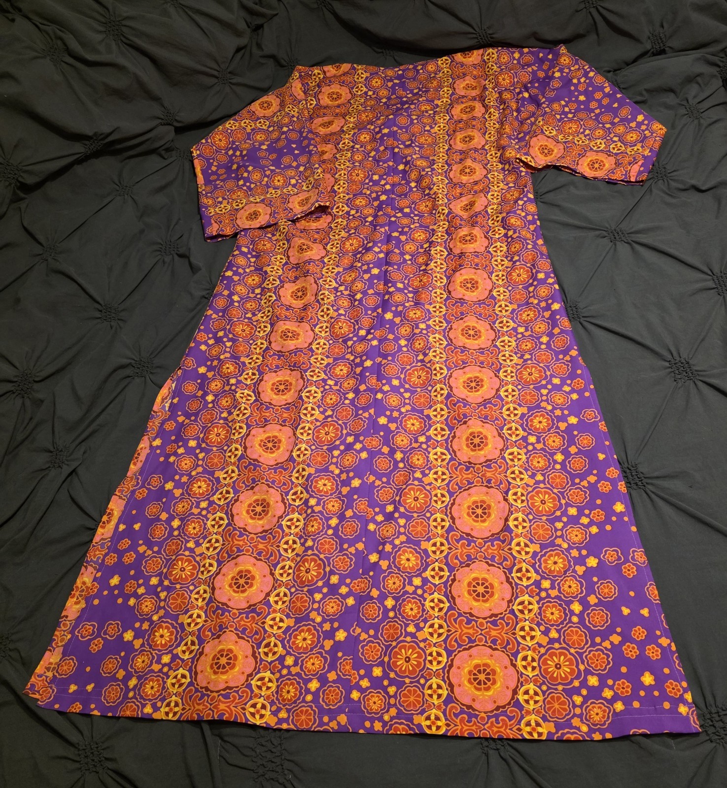 Vintage 1960s–70s Mod/psychedelic Maxi Dress No Tags Cotton/Poly Blend Colorful