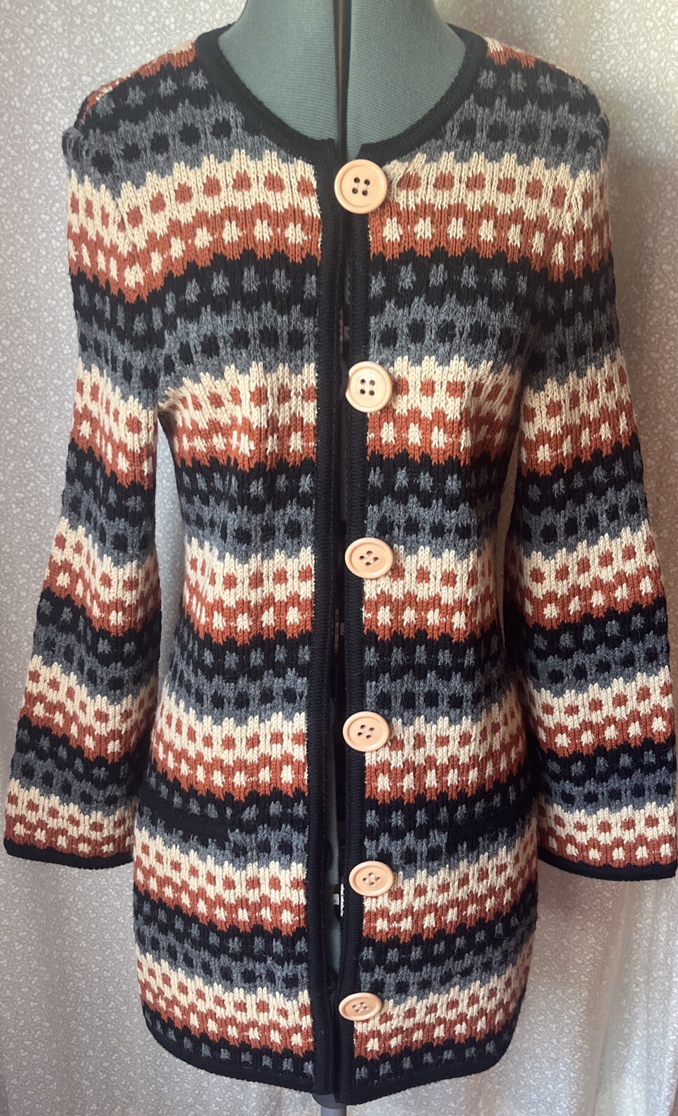 Vintage 1970s Crissa Italian Knit Cardigan Size 8 Cream, Rust,Gray&bkack