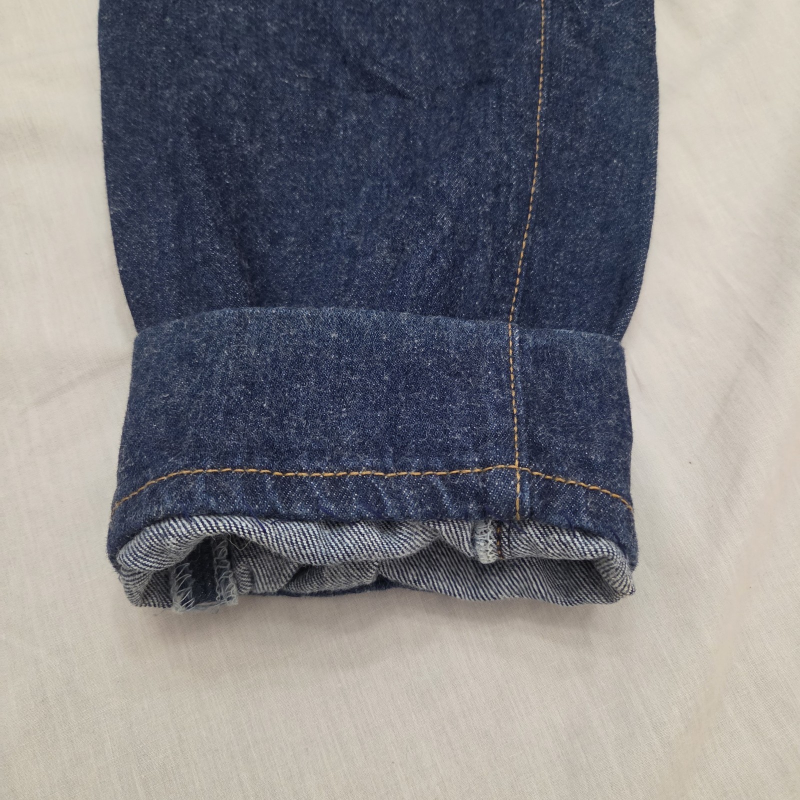 Vintage 80s/90s Levi’s 501 Button Fly Medium Wash Jeans Women’s 13 Made in USA