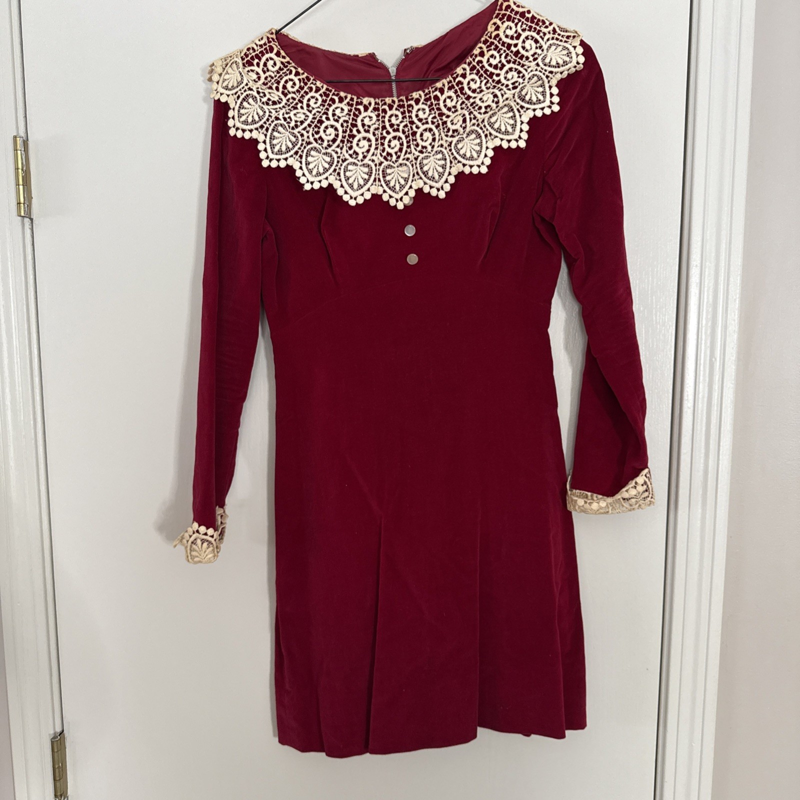 Vtg 1960&rsquo;s RED VELVET EMPIRE WAIST DRESS 70&rsquo;s Carol Brent Lace Collar Cuff Sz M?