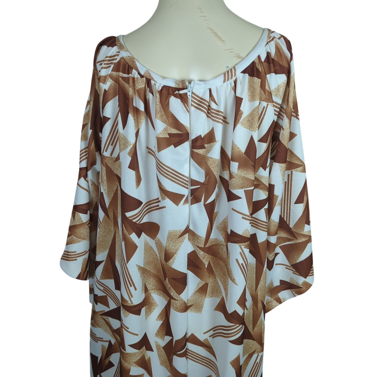Vintage bat sleeve brown white geometric Comfy pockets oversized Muumuu dress S