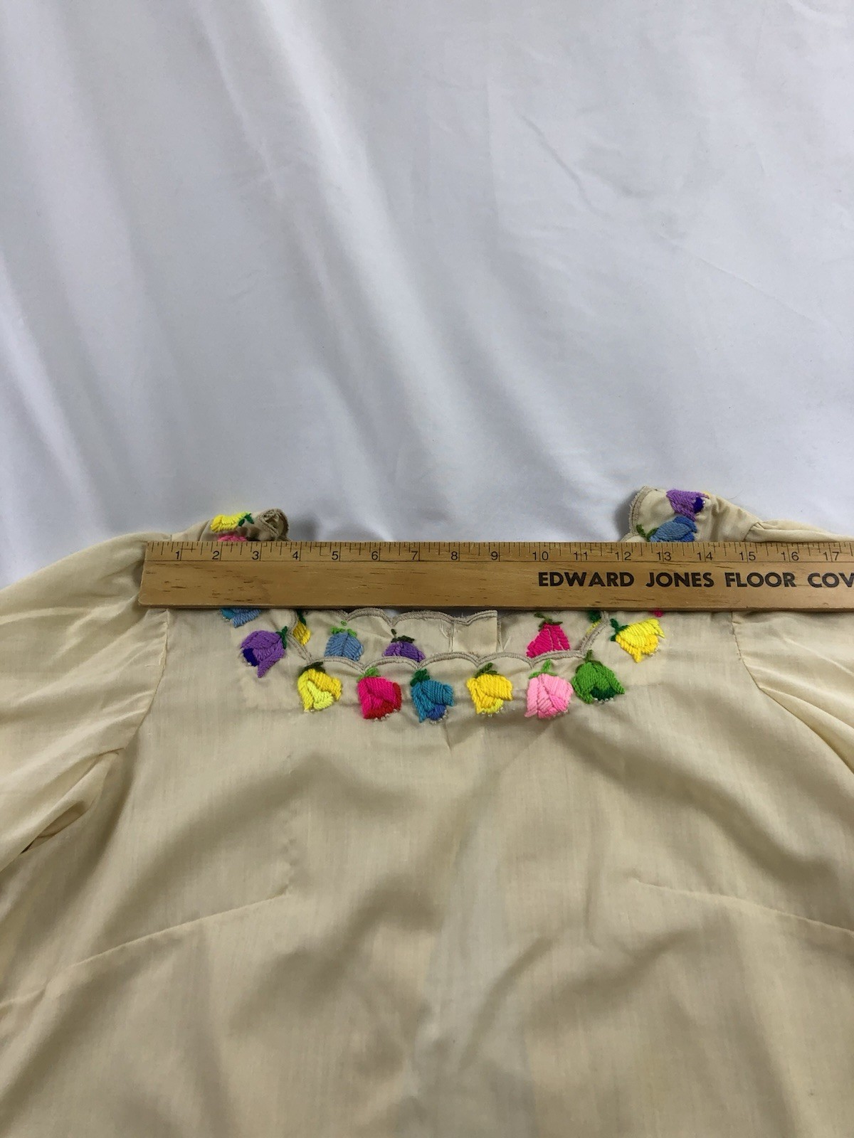 Vintage Handmade 60s Mod Hippie Blouse Embroidered Floral Scallop Trim Top