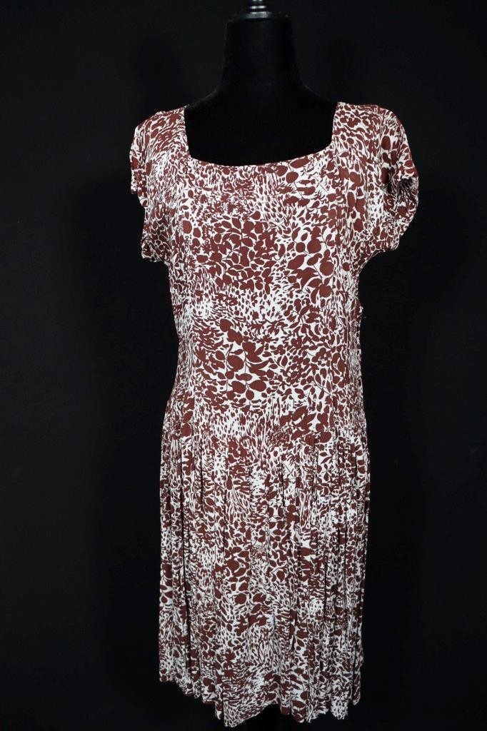 Very Rare Vintage WII Era 1940&rsquo;s French Silky Rayon Floral Dress Size 10-12