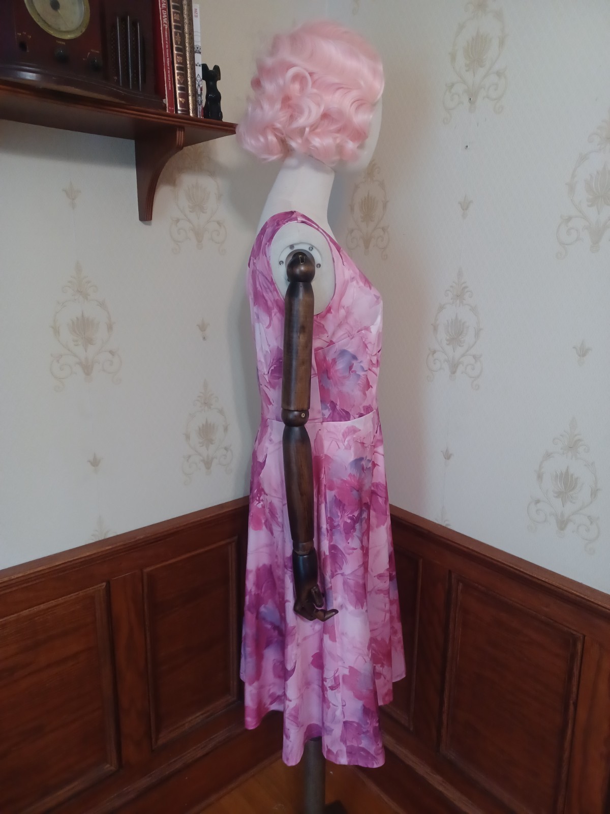 Vintage 1960s/70s Pink Pastel Romantic Mod Garden Party Watercolor Floral Dress