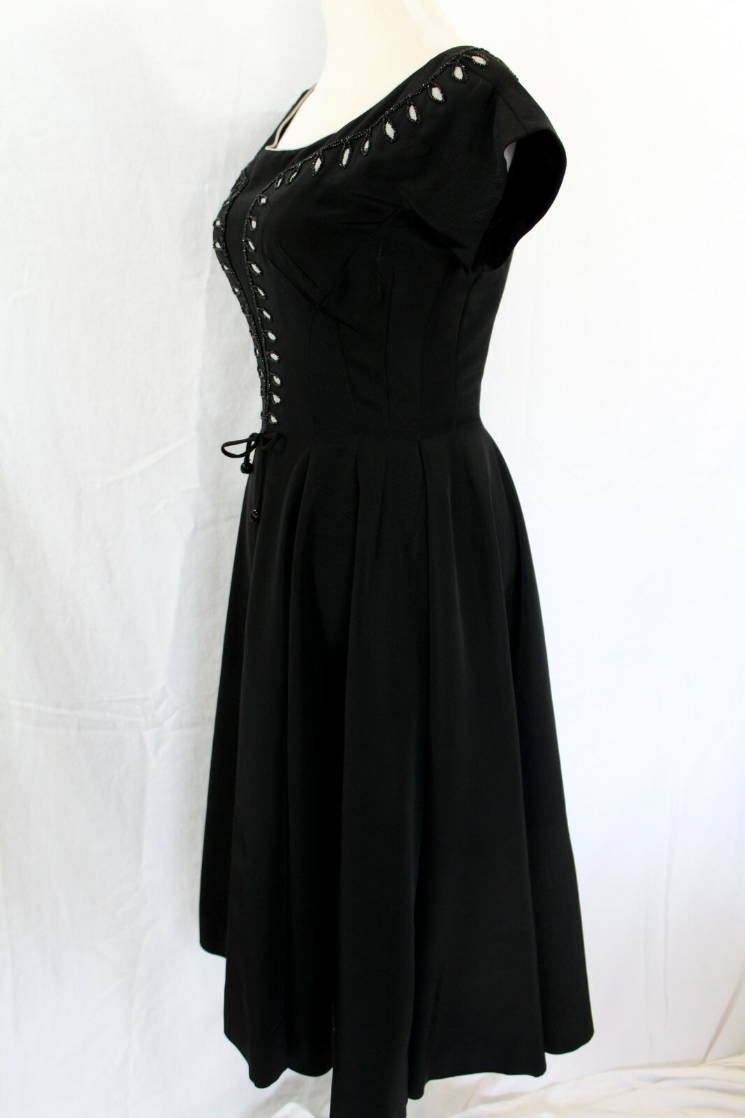 Vintage 1950 Carlye Woman&rsquo;s Black Fitted Full Circle Dress Embellished Bodice Sm