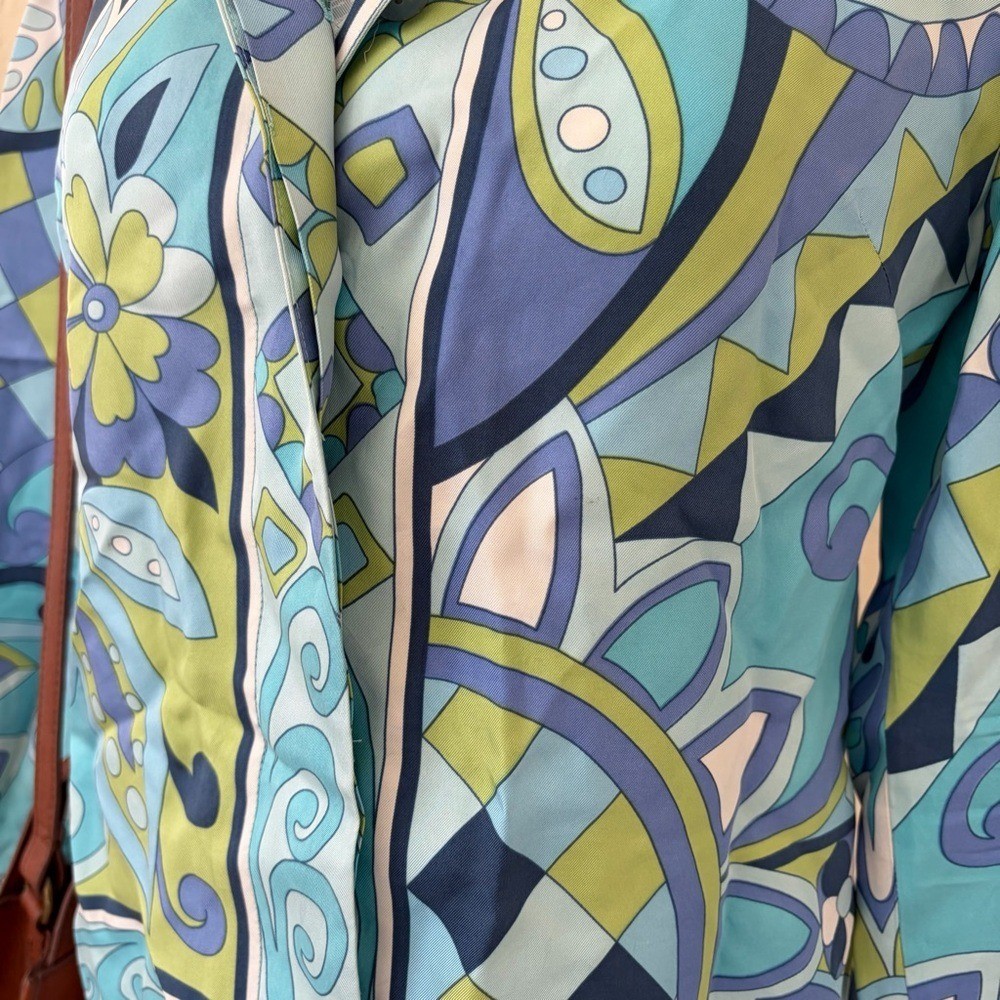 Petite Sophisticate 100% Silk Blouse Psychedelic Print Vintage Petite Size 4