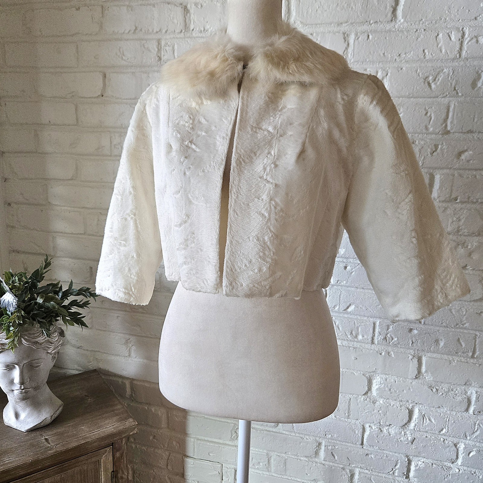 Vtg 50s 60s Ivory Fox Fur Cropped Jacket, Wedding, Party, Bridal, S