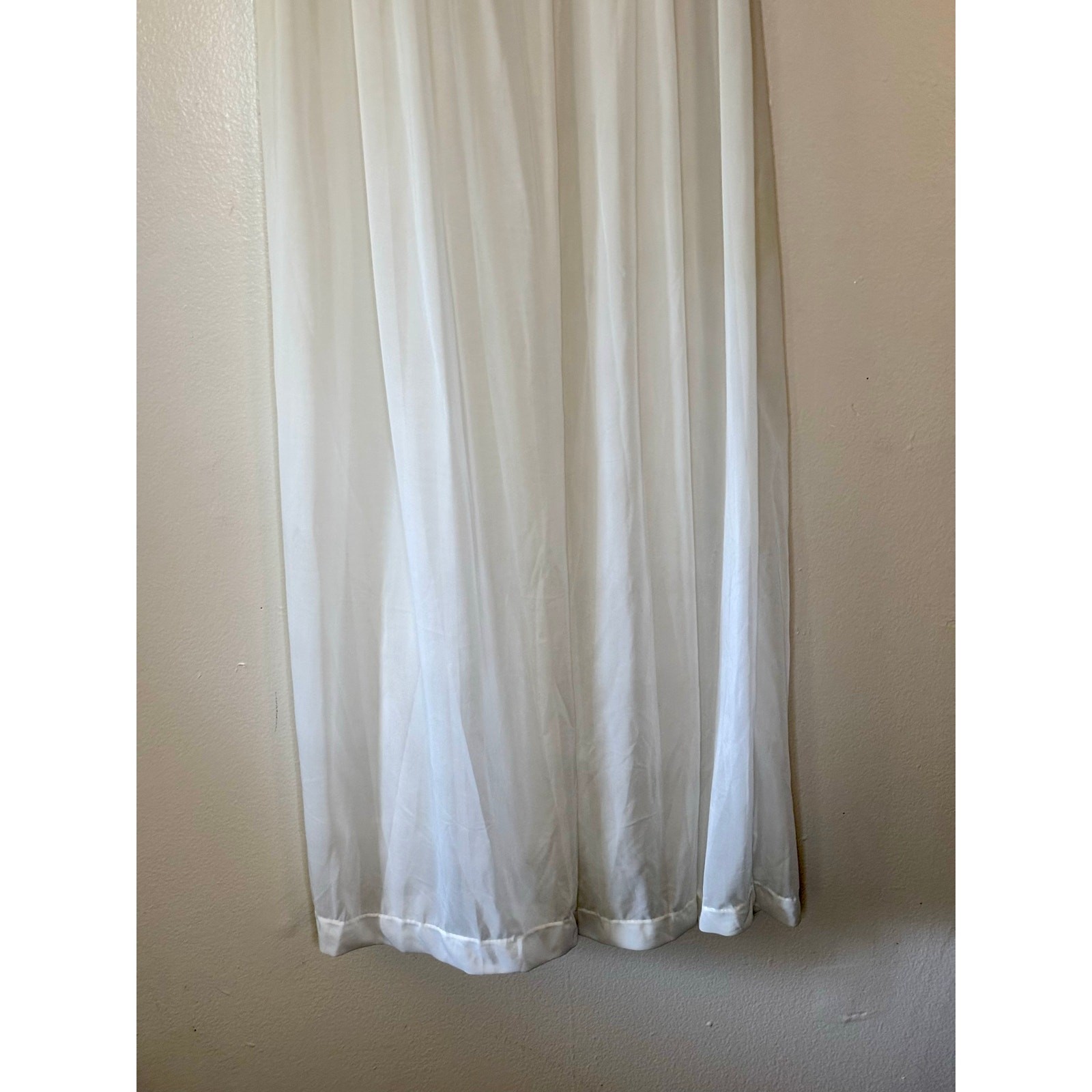 Vintage 1960s White Nylon Peignoir Robe Lady Lenora Tulle Trim Bridal