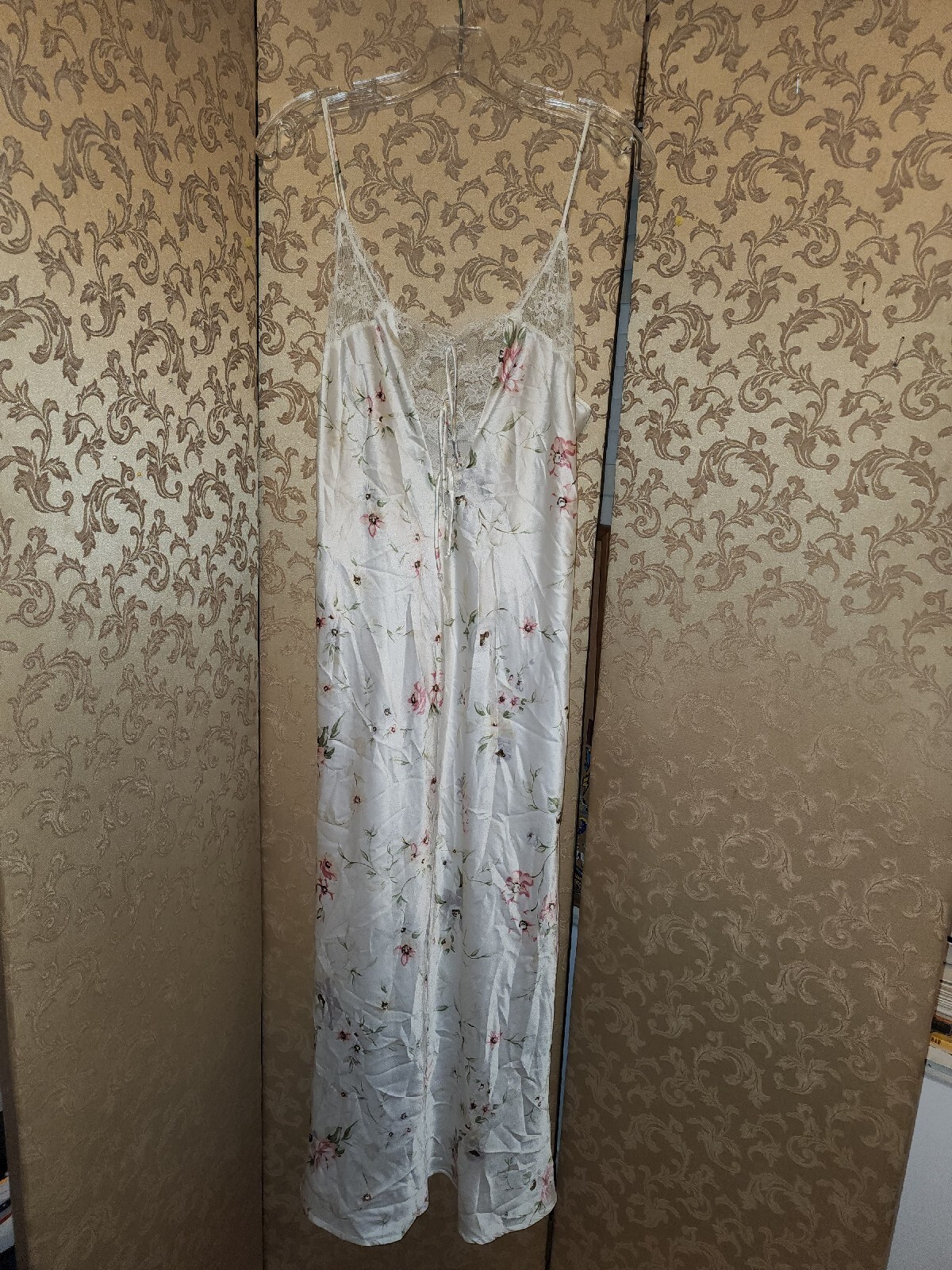 Valentino Vintage White Pink Floral Satin Nightgown Size Medium M