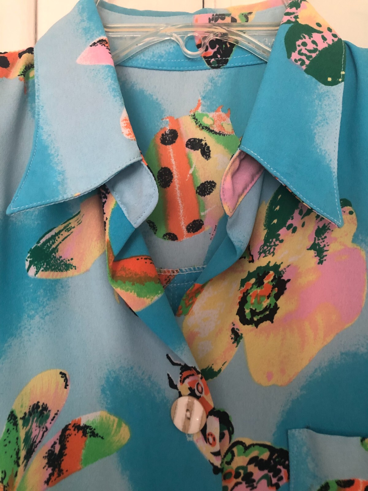 Vintage Blue Multicolor Tunic – Short sleeve, Buttons, pocket, delicate material
