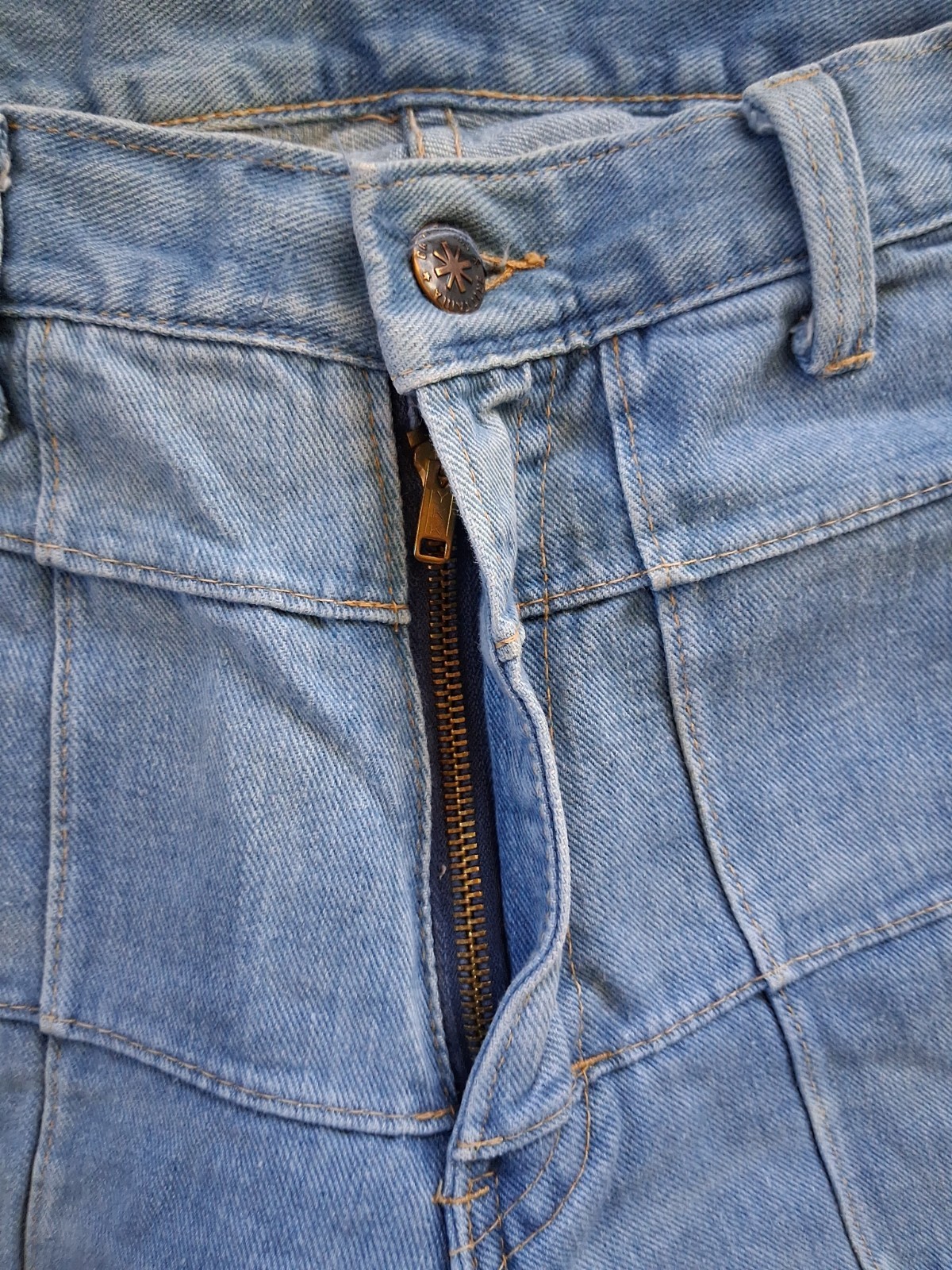 Vintage Brittania Sportswear Patchwork Bell Bottom Jeans Approx: 27×34 70&rsquo;s