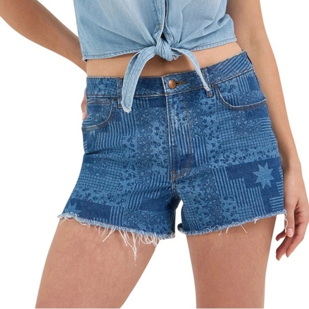 NEW Wrangler High-Rise Vintage Cutoff Jean Shorts
