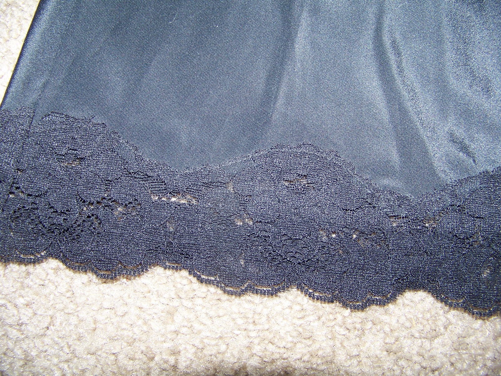 Vintage Womens Long Half Slip Medium Nylon Black w/Lace Made USA CLEAN NICE