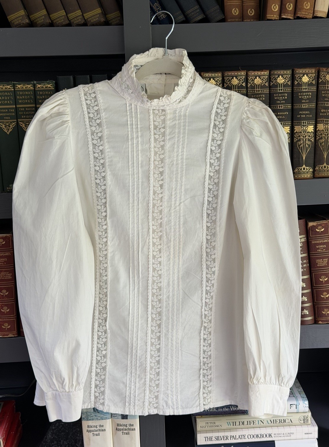 Vintage Laura Ashley Victorian Gibson Girl High Collar White Blouse Pleated 10