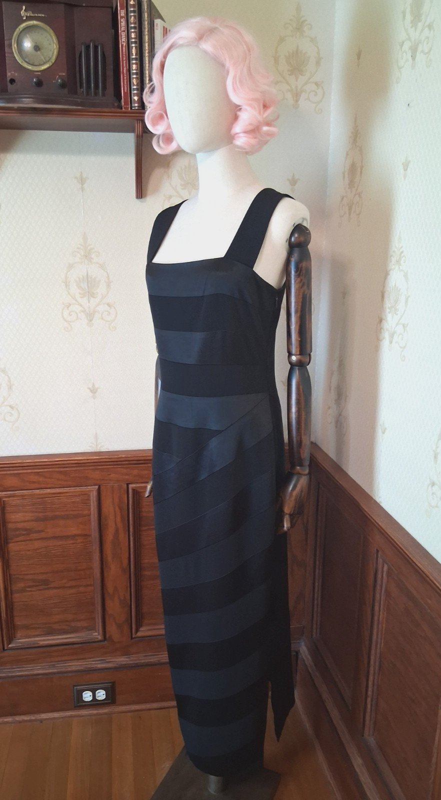 Vintage 1980s/90s Niteline Black-on-Black Satin Banded Bodycon Goth Glam Dress