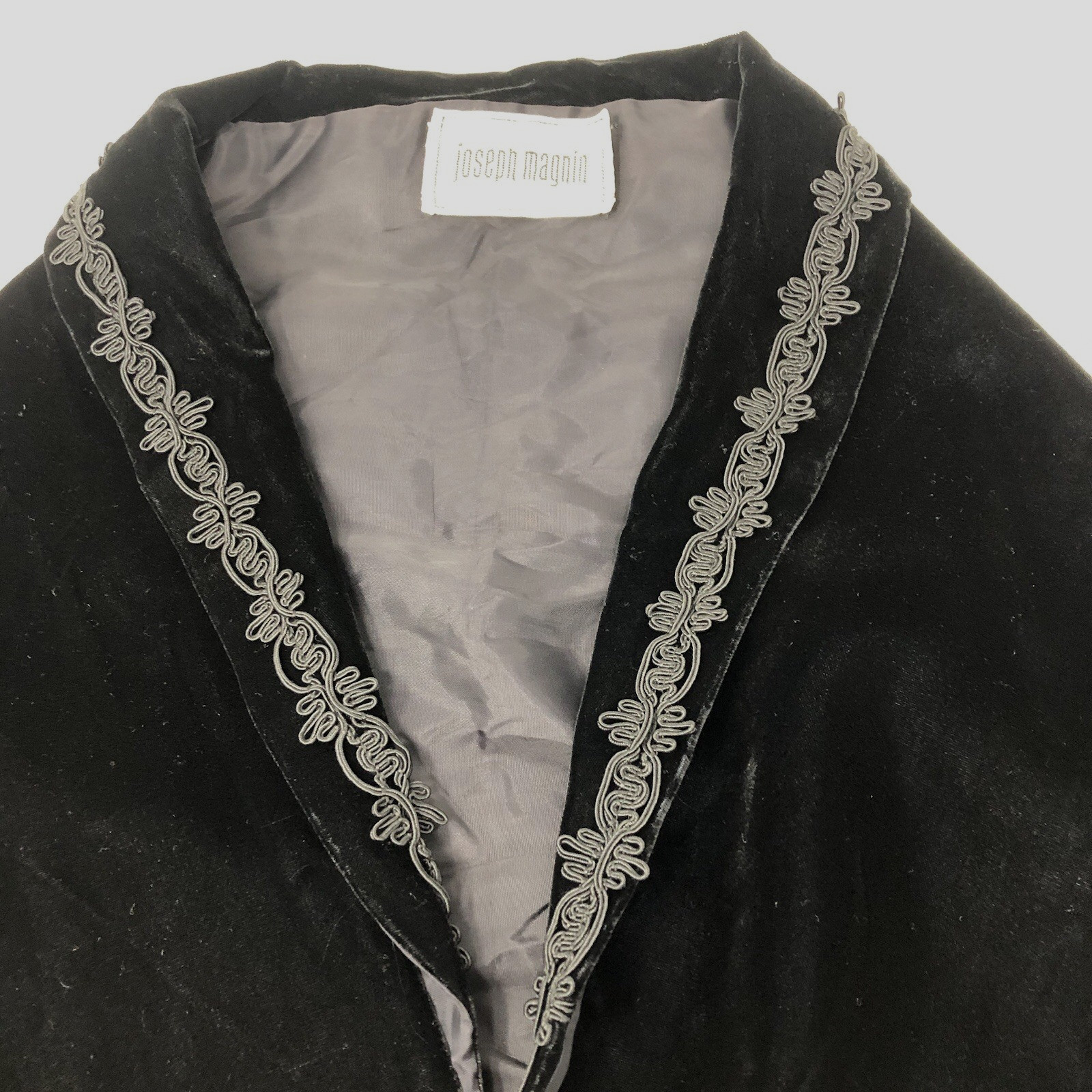 Vtg Black Velvet Cape Open Front Braided Trim Joseph Magnin Evening Witchy Goth