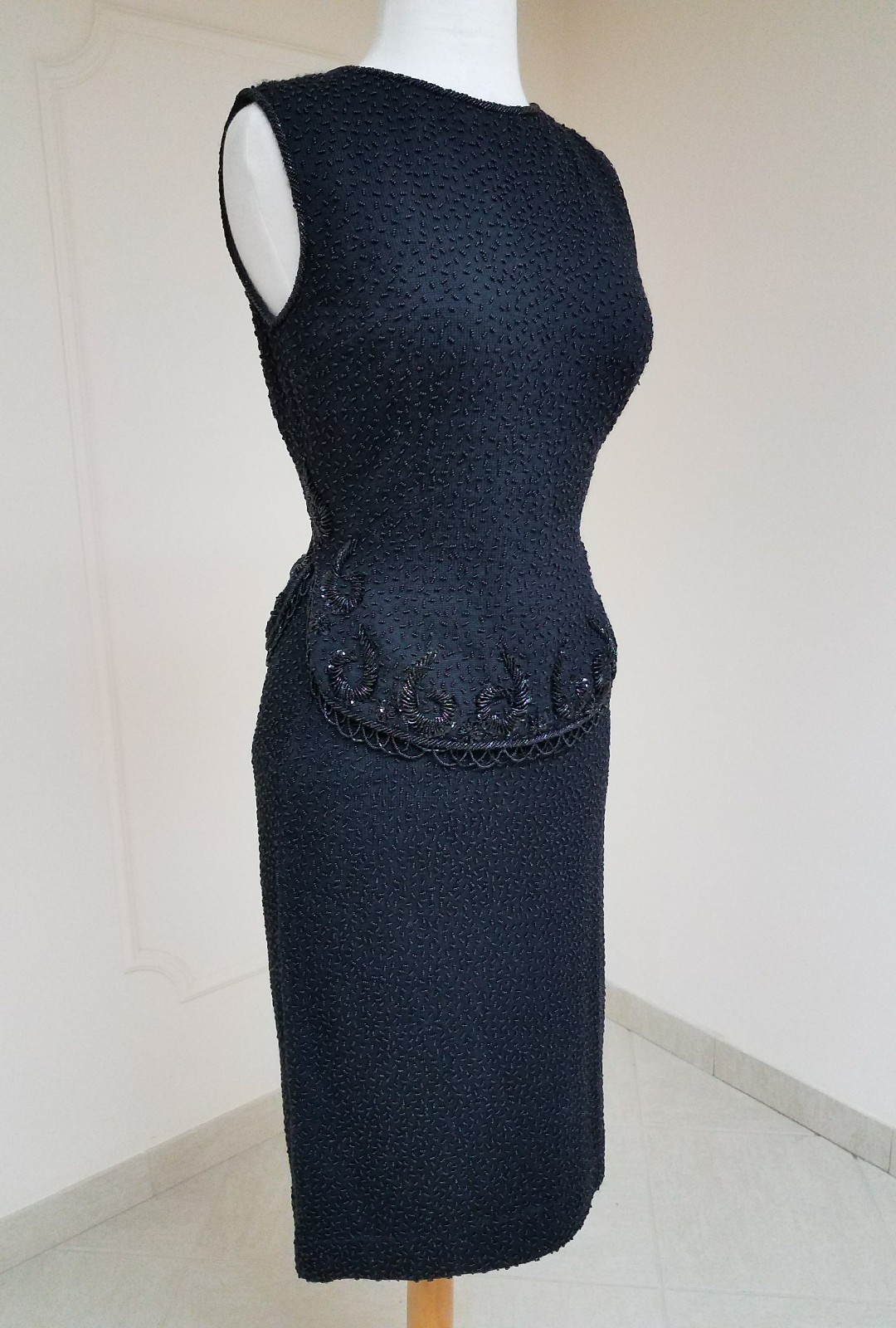 2 PC VTG BLACK HEAVY BEADED SUIT SKIRT 1950&rsquo;s HONG KONG IMPERIAL MCM SIZE S – M