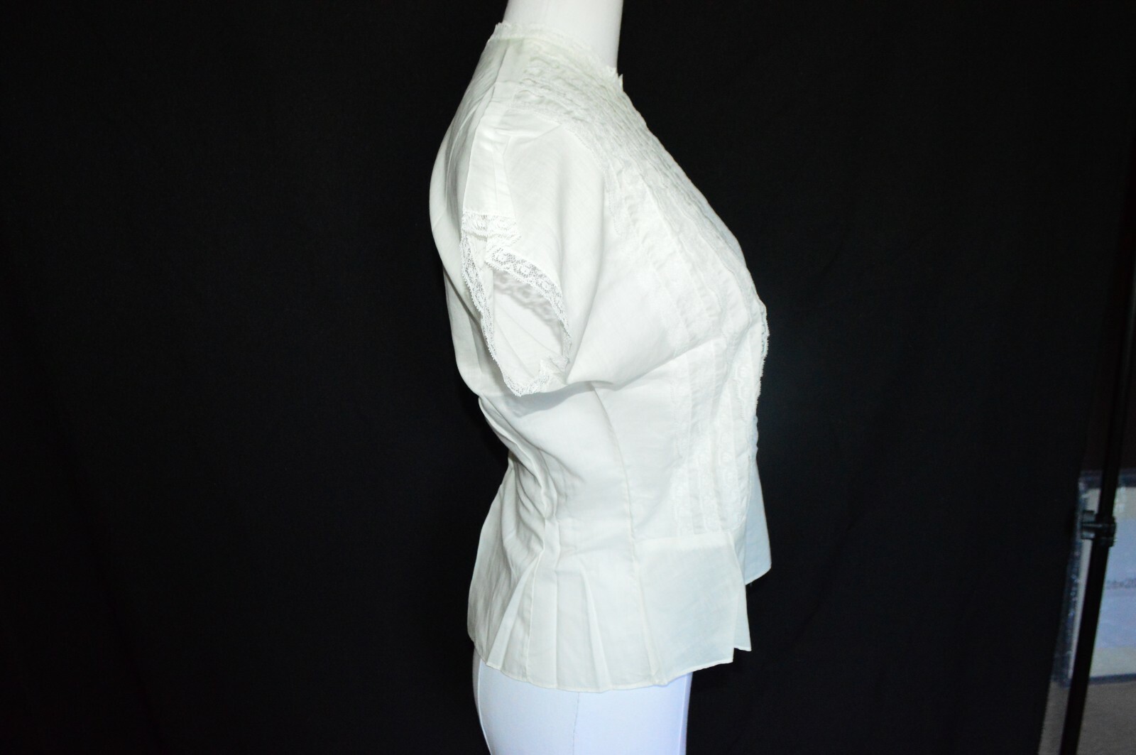 Eclipse Seattle Ivory Poly Blend Lace 1960&rsquo;s Blouse Vintage Top Size 32