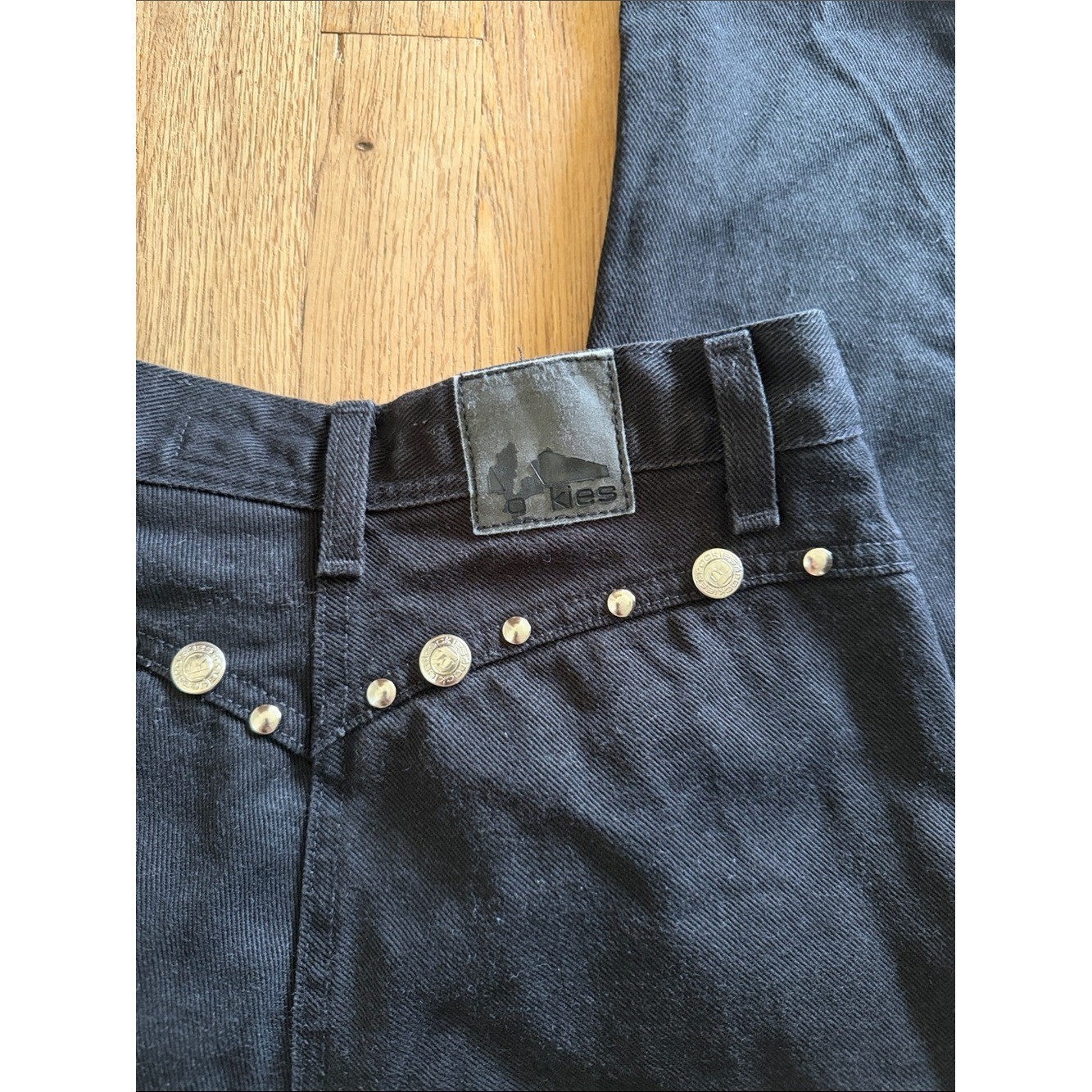 Vintage Western Rockies Studded High Rise Bareback Jeans Black Waist 26&Prime;