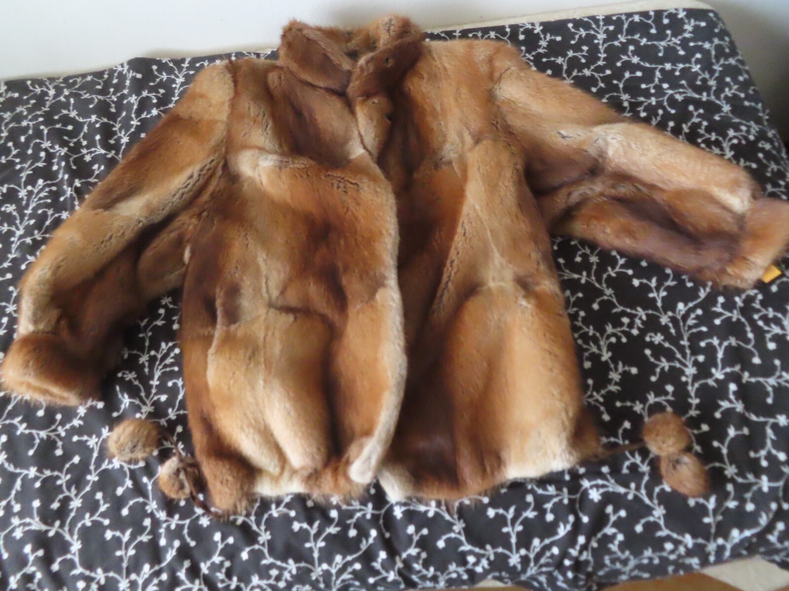 vintage turkisatelje linnanen mink fur coat helsinki finland keska closure S