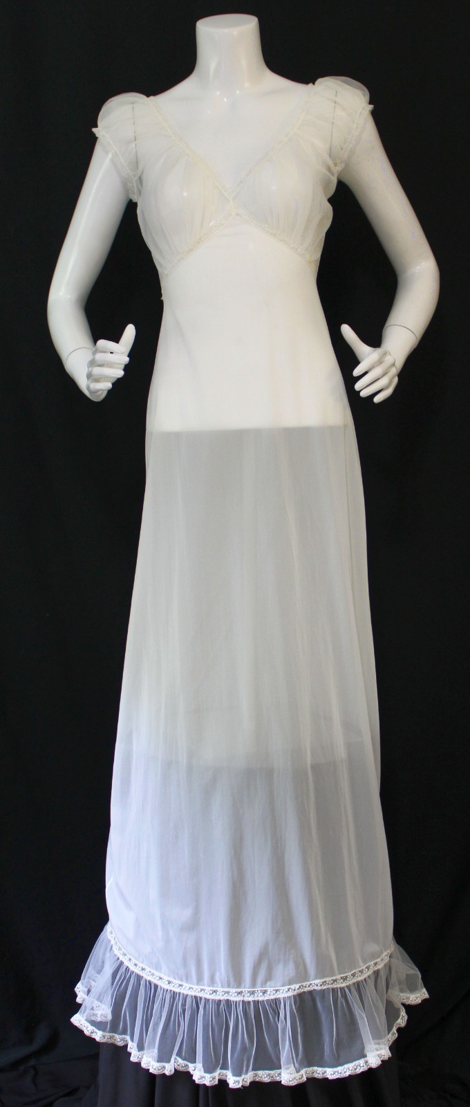 VTG 70s Pinehurst White Nylon Maxi Nightgown Sheer Bust Fitted Waist Sz 34(2-4)