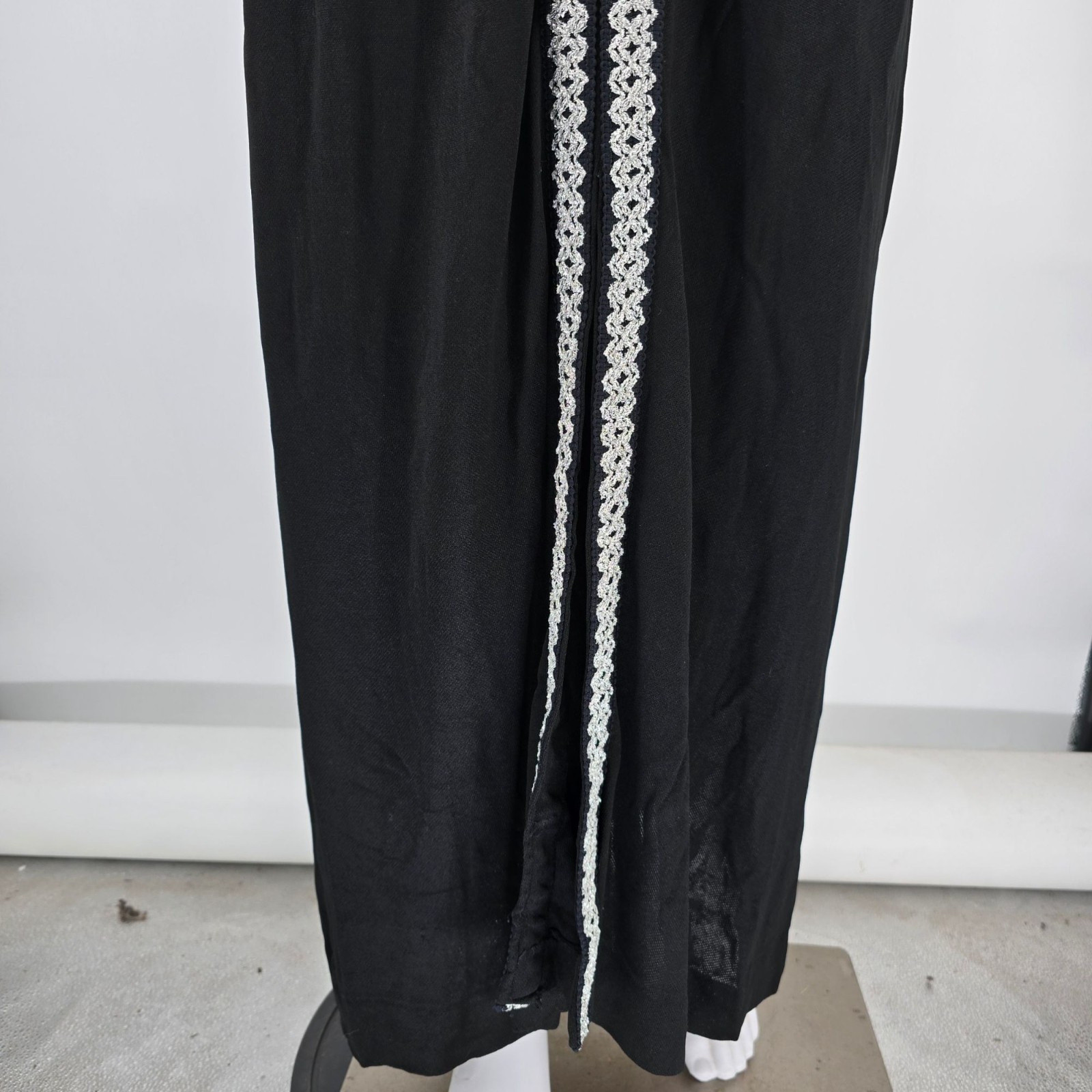 Vintage Early 1970s Black Keyhole Neck Sleeveless Column Maxi Dress (Size 4/S)
