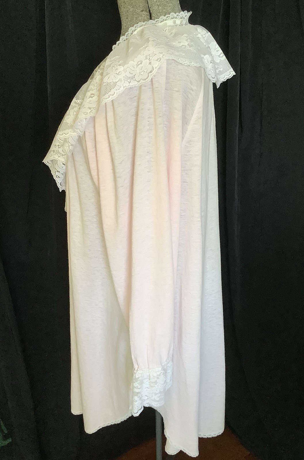 Vintage 1980s Saks Fifth Ave Carole Hochman 100% Cotton Nightgown Pink Lace M