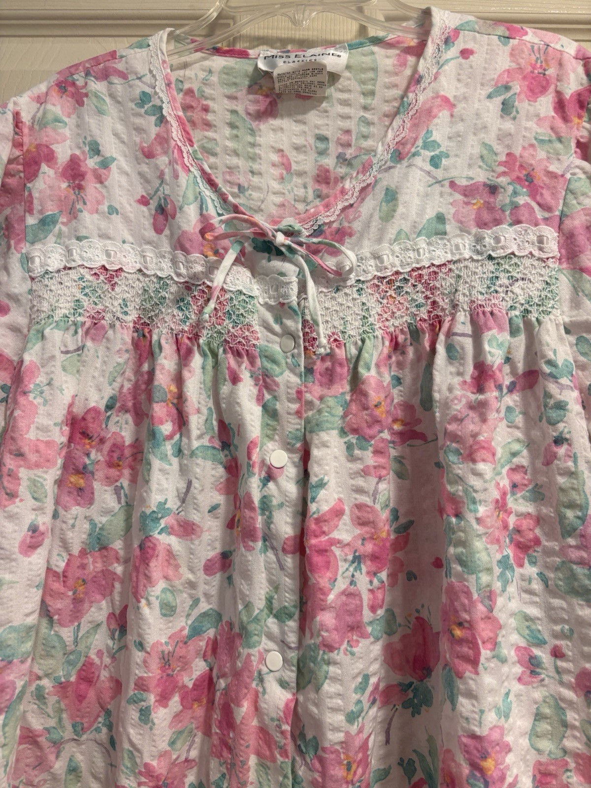 Vintage 90s Miss Elaine Size 1X Nightgown Robe Snaps Pockets Seersucker Lace