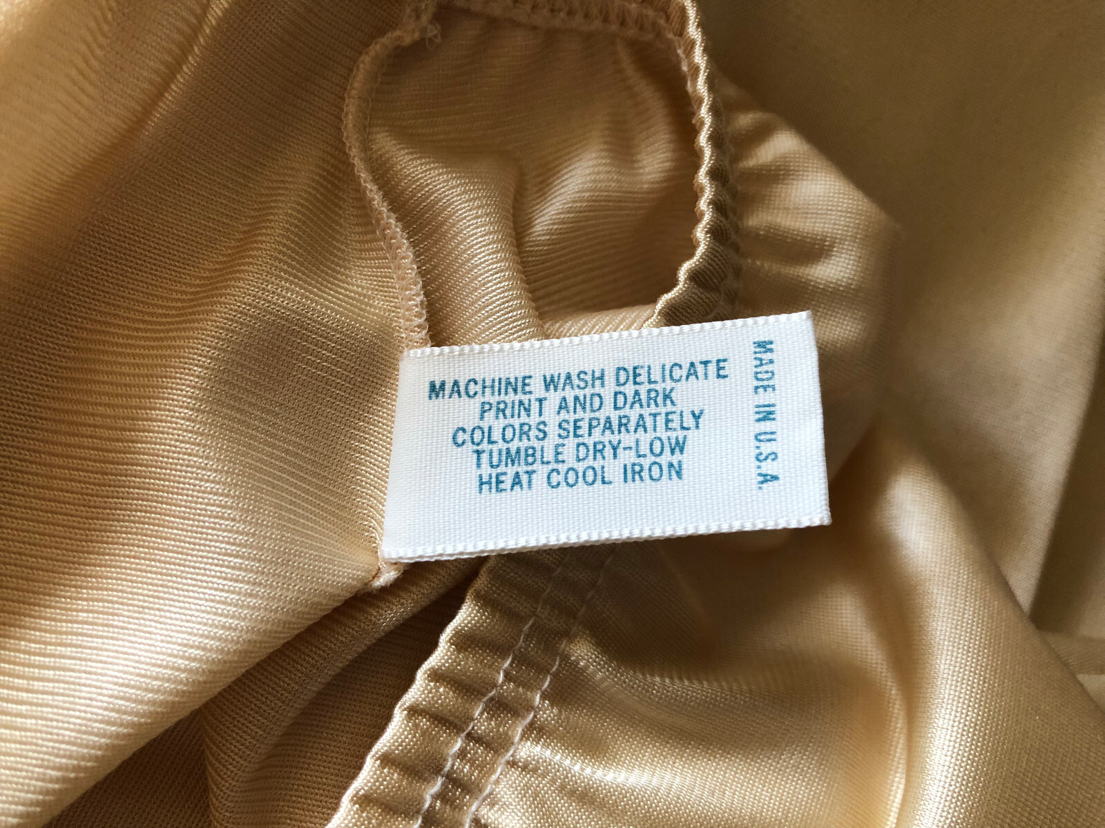 Vintage VANITY FAIR Flared Slip Beige Size M Length 21.5&Prime;