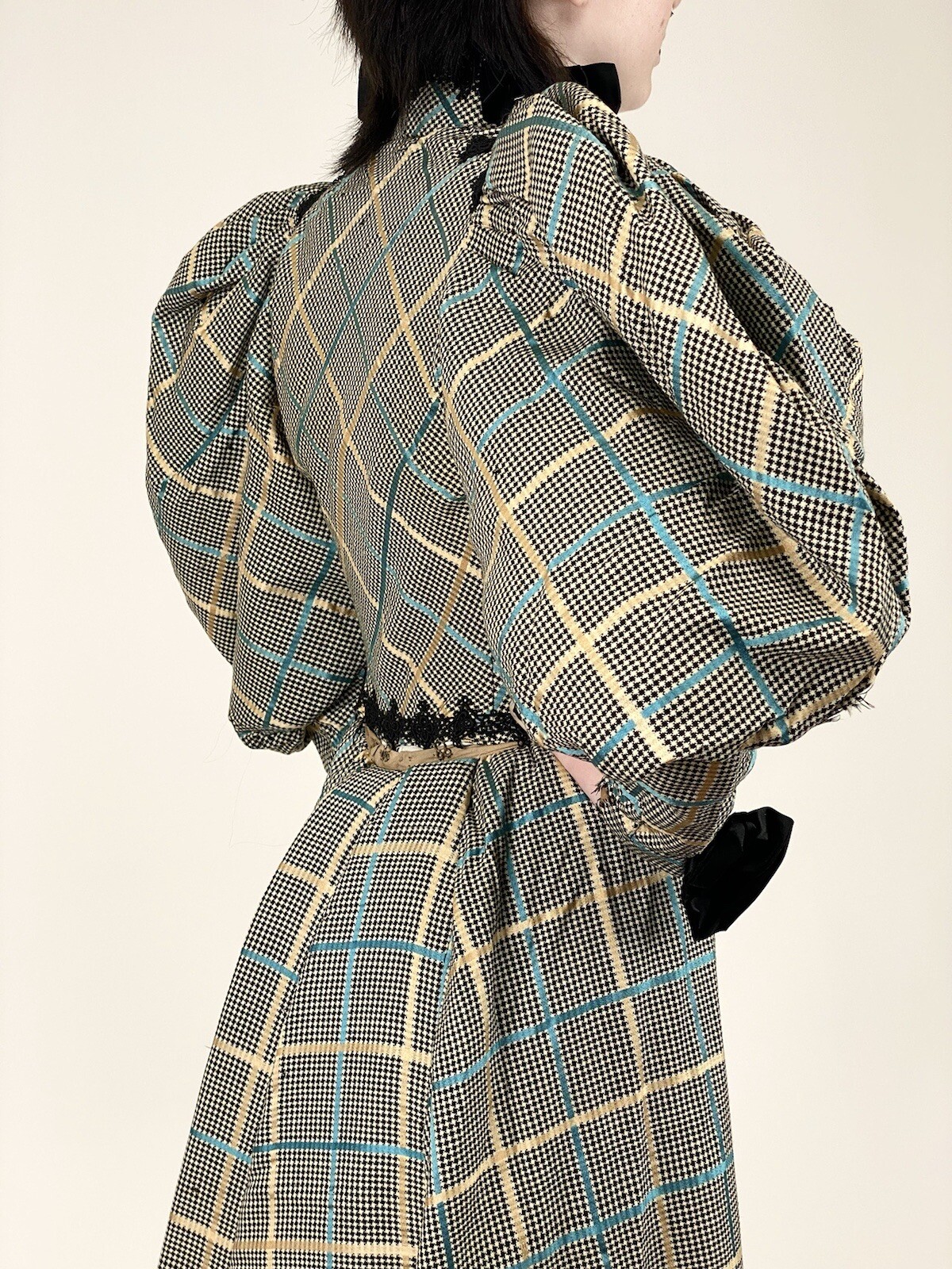 1880s plaid wool Antique Victorian bodice skirt, dress Details Balloon Sleeves